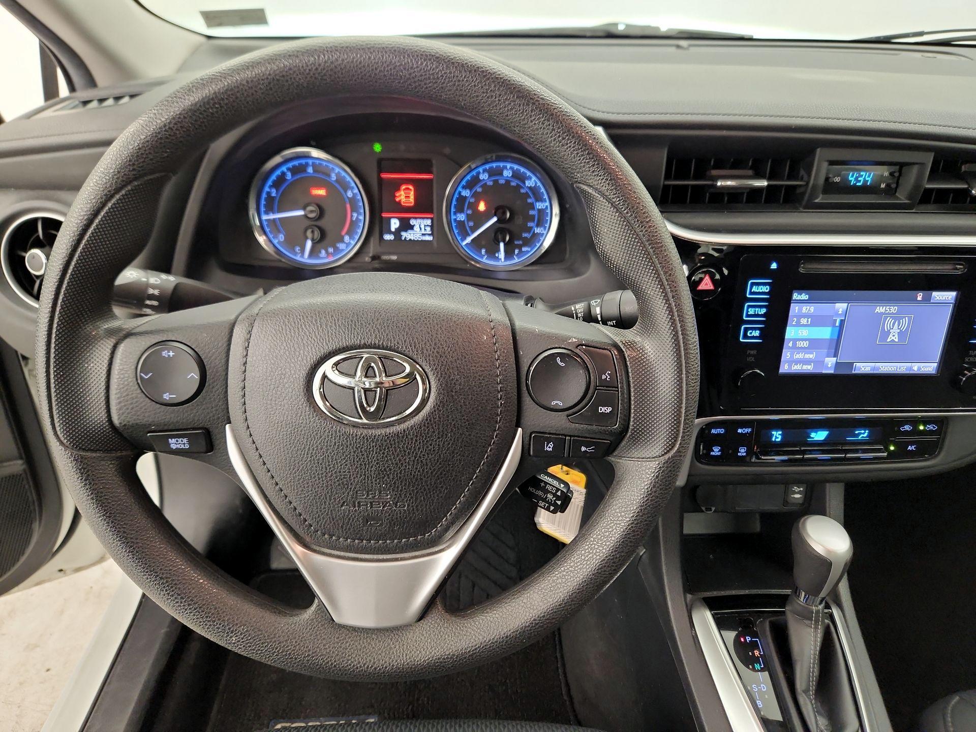 Thumbnail: 2017 Toyota Corolla - 10