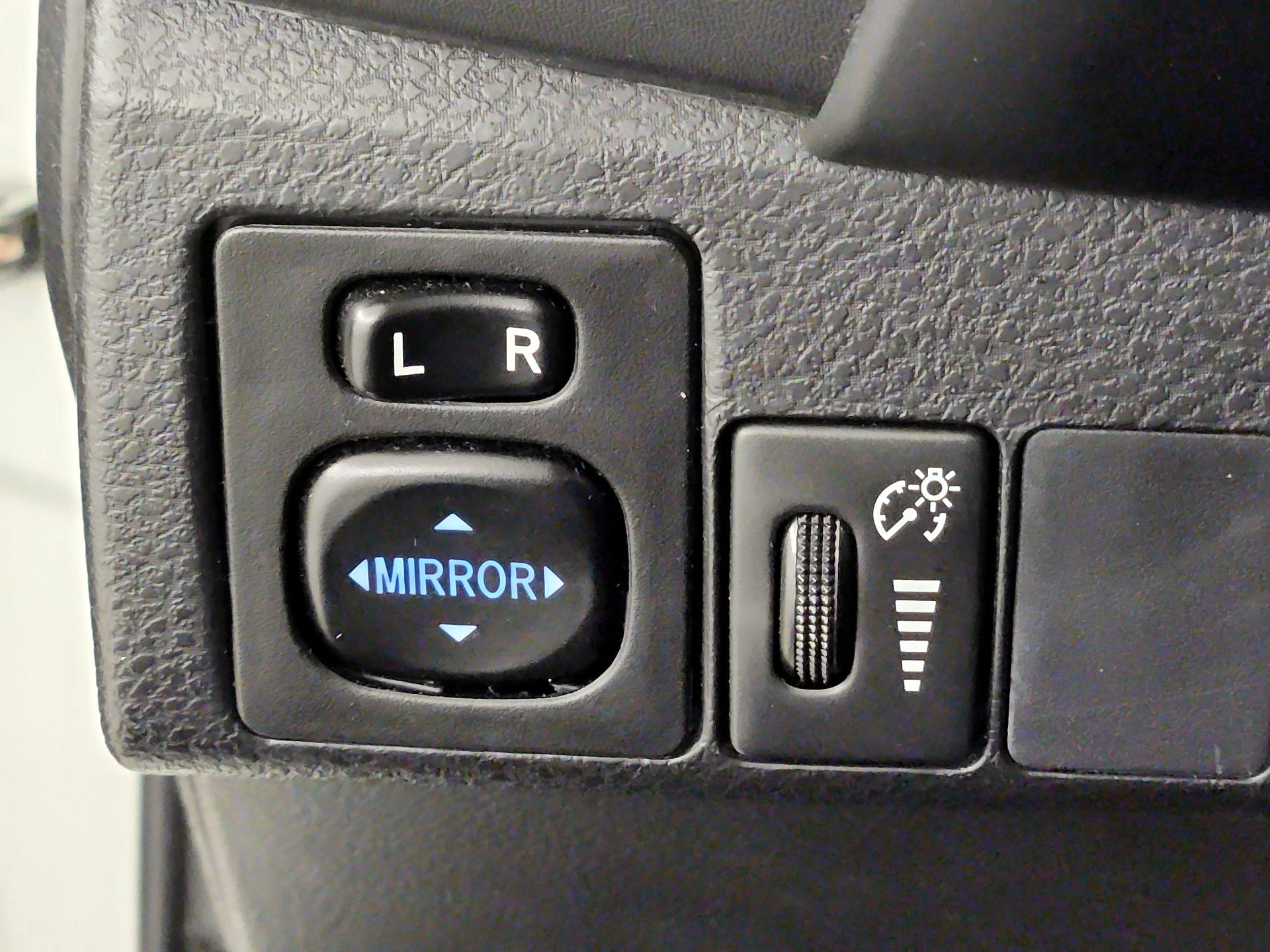 Thumbnail: 2017 Toyota Corolla - 13