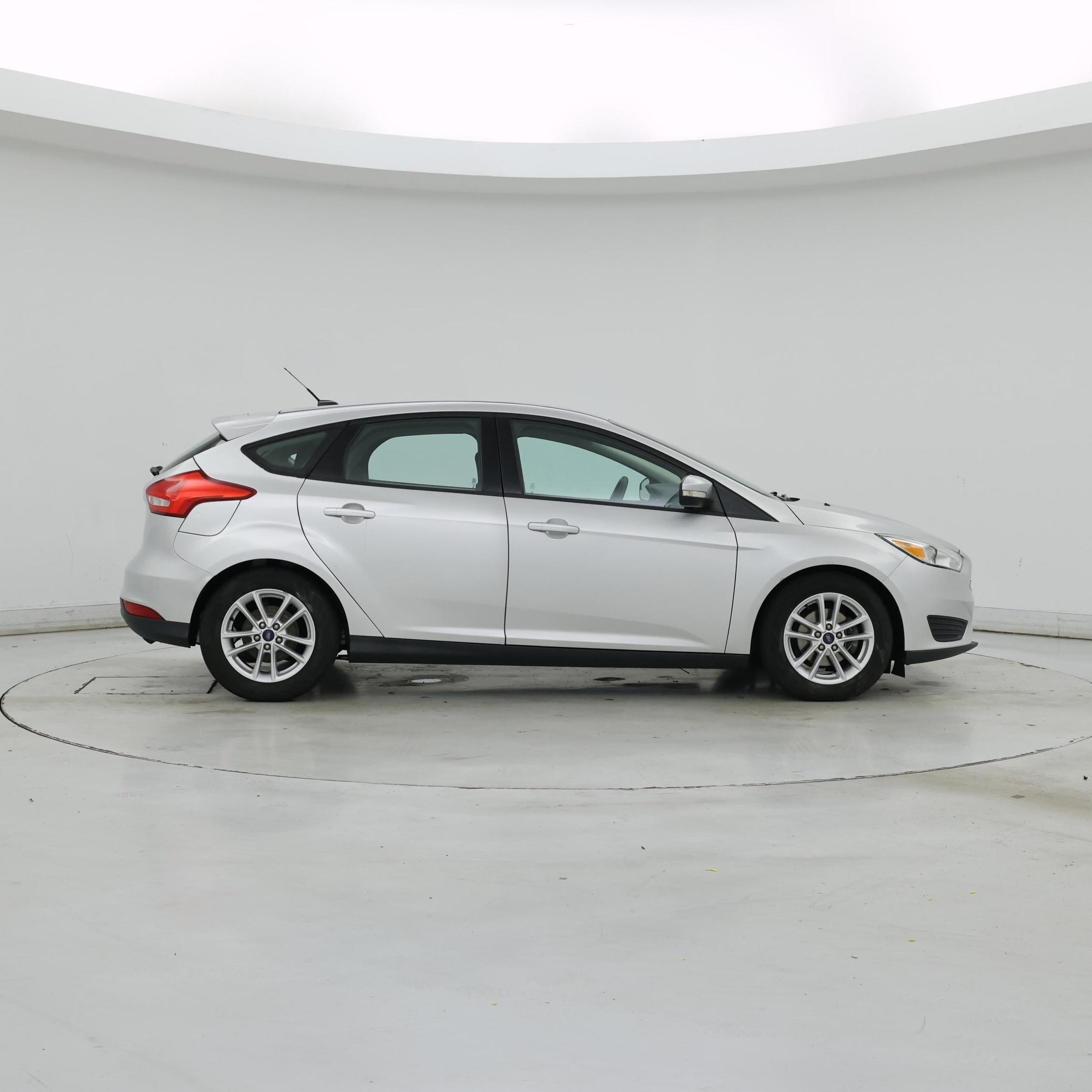 Thumbnail: 2016 Ford Focus - 7