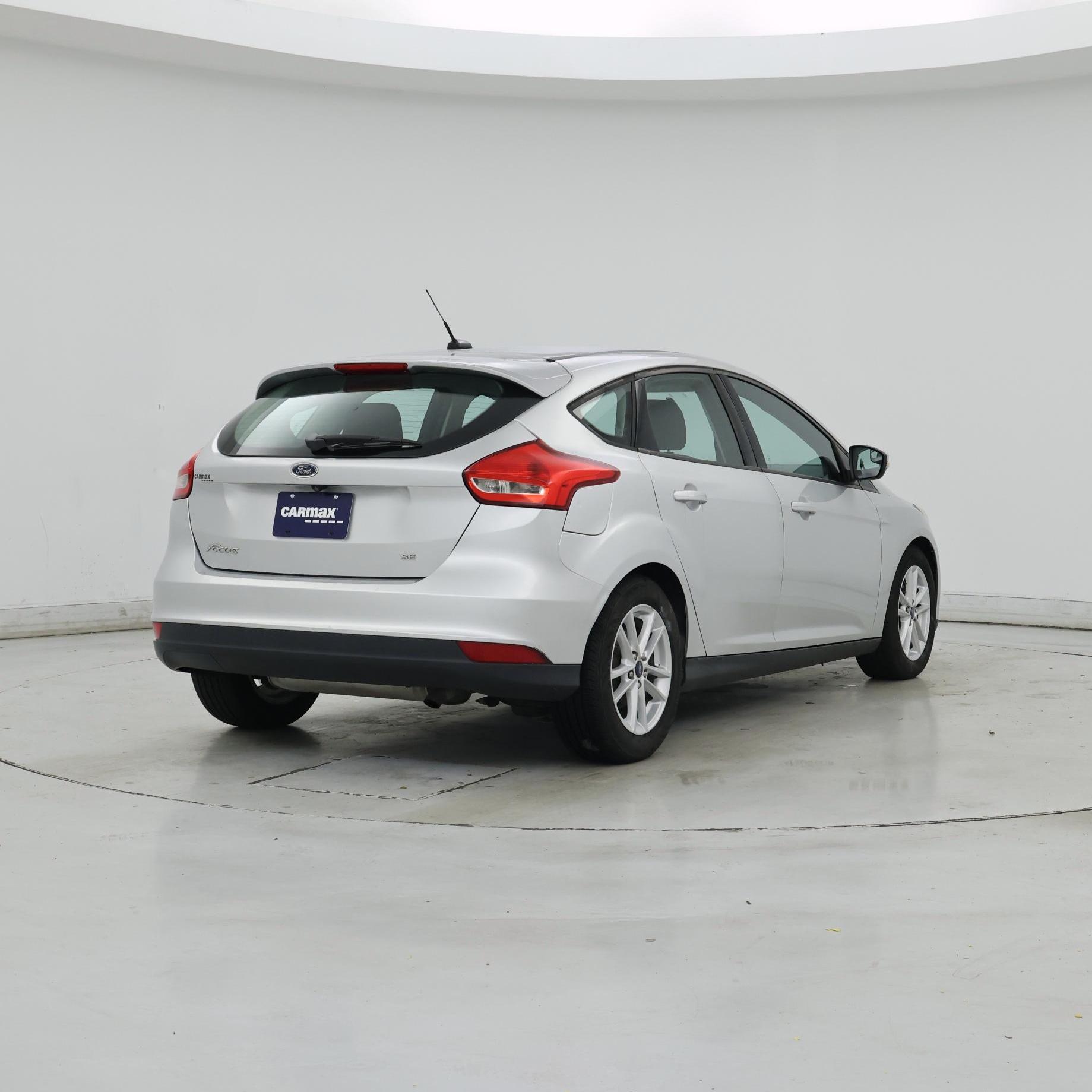 Thumbnail: 2016 Ford Focus - 8