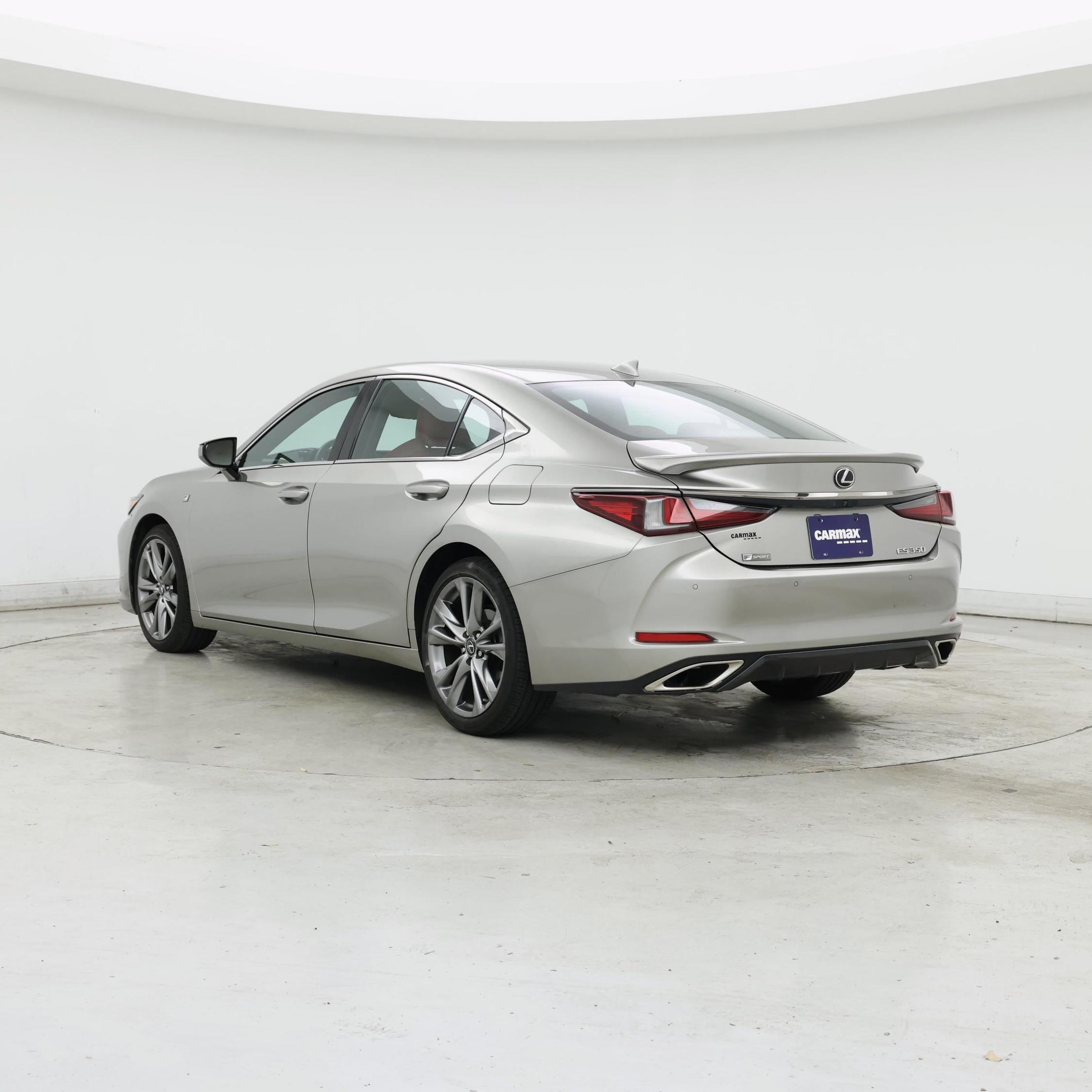 Thumbnail: 2019 Lexus ES - 2