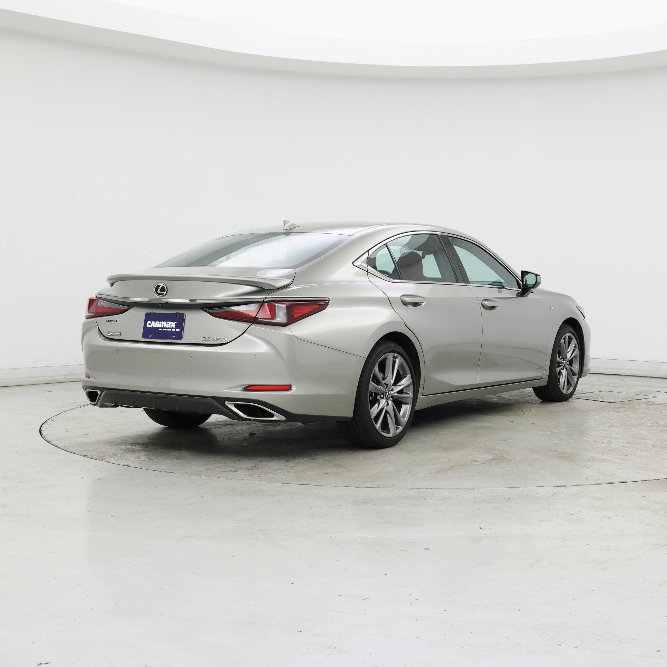 Thumbnail: 2019 Lexus ES - 8