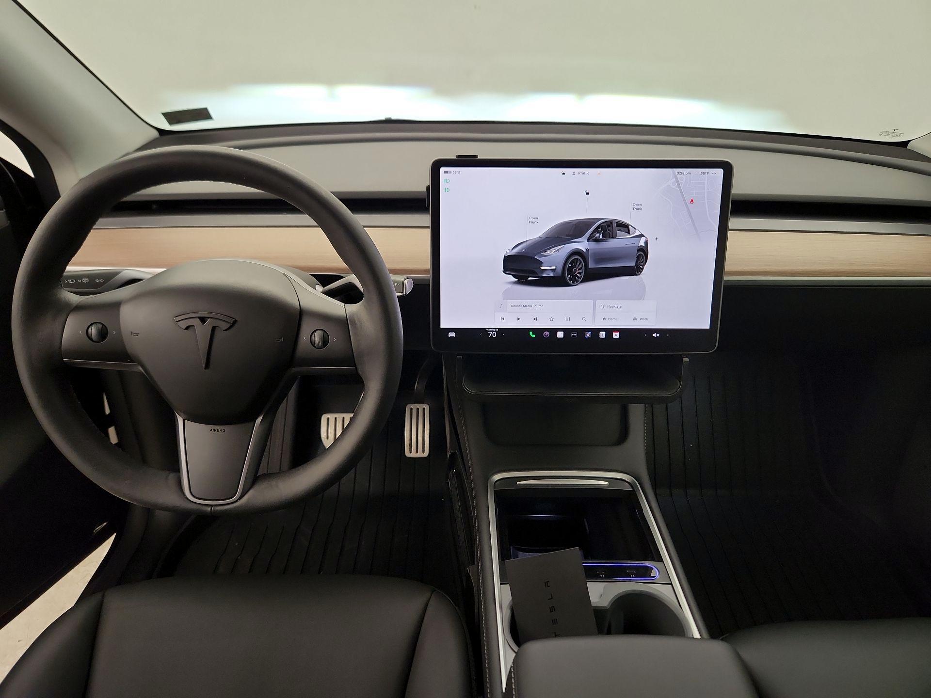 Thumbnail: 2023 Tesla Model Y - 9