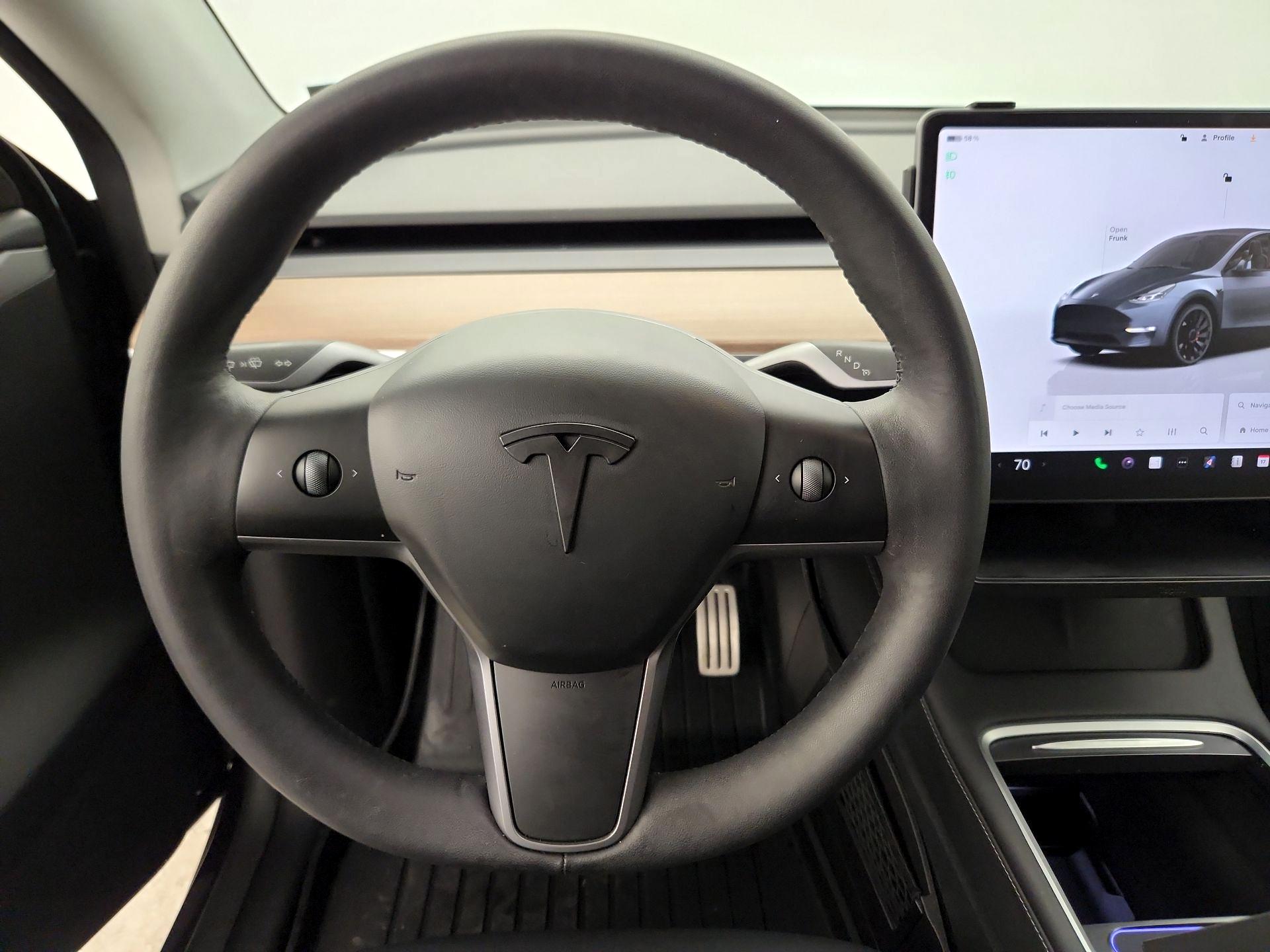 Thumbnail: 2023 Tesla Model Y - 10
