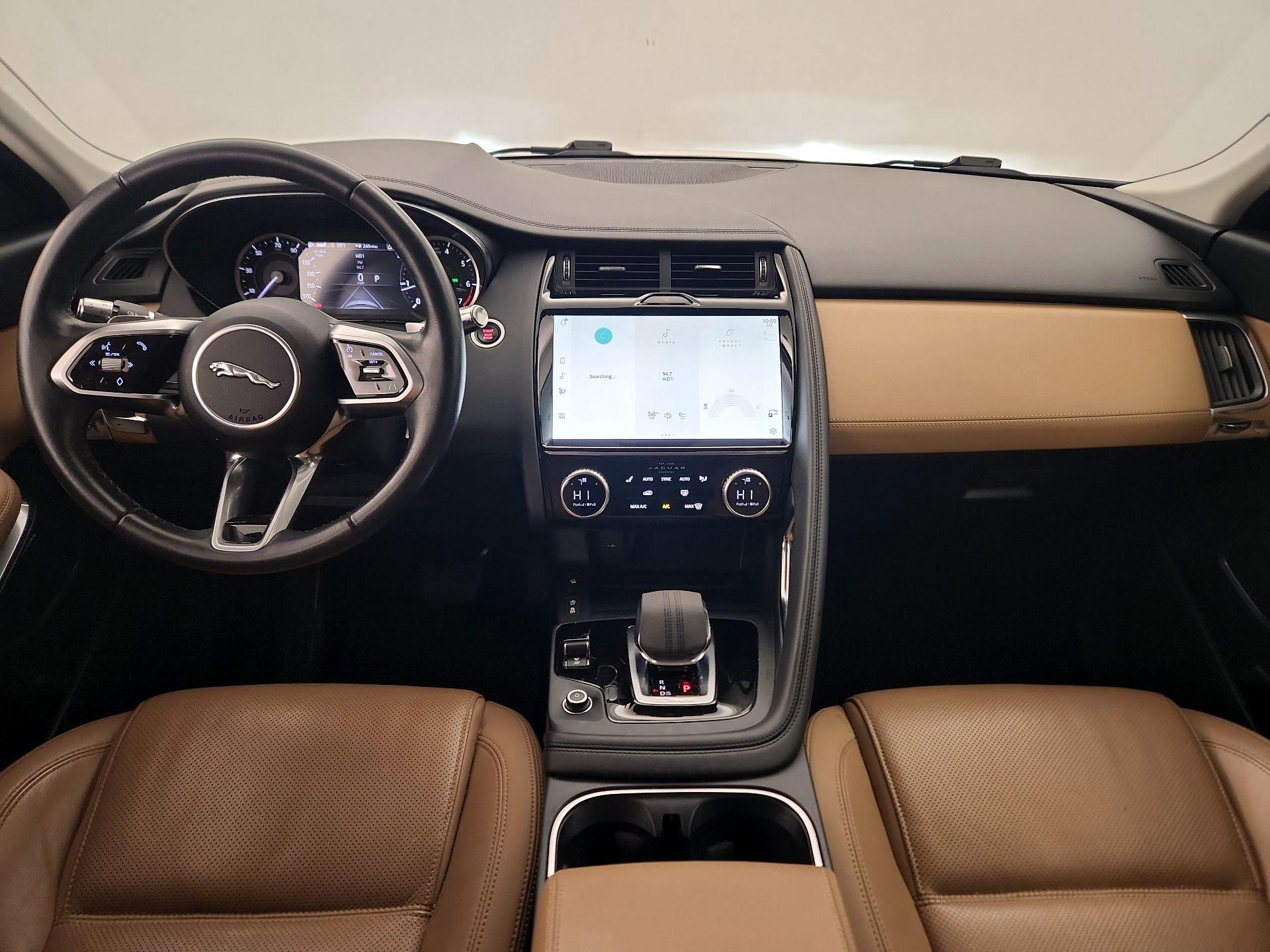 Thumbnail: 2022 Jaguar E-Pace - 9