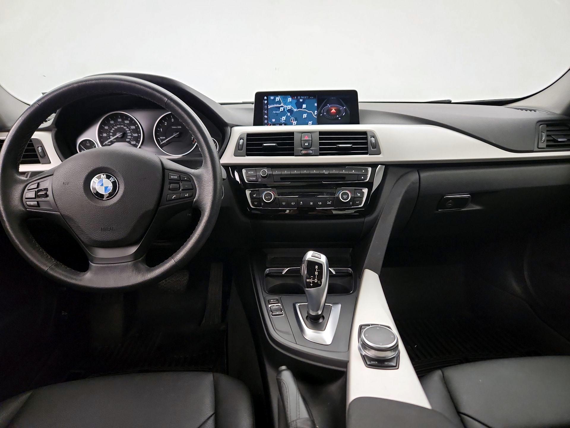 Thumbnail: 2018 BMW 3 Series - 9