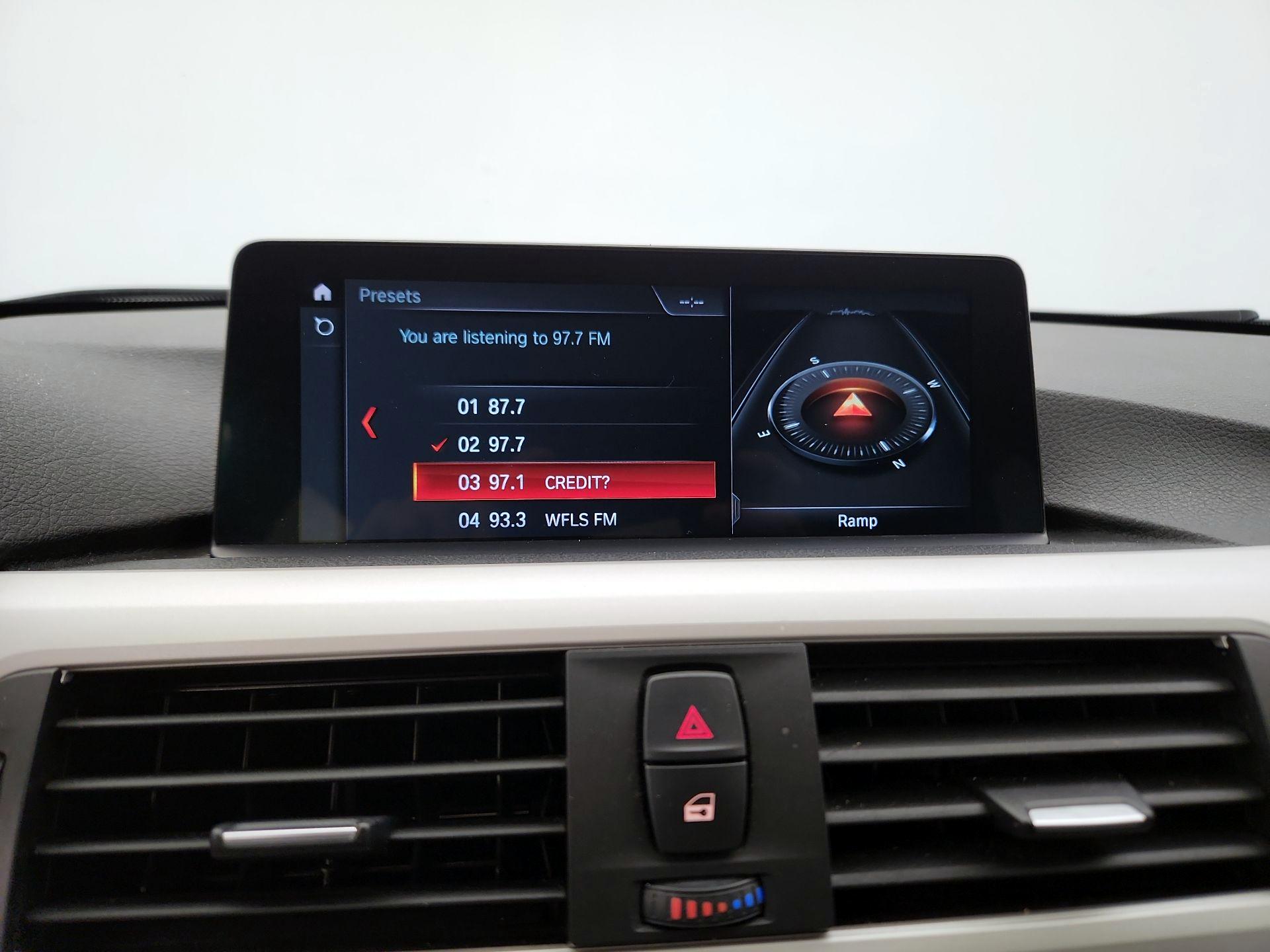 Thumbnail: 2018 BMW 3 Series - 16