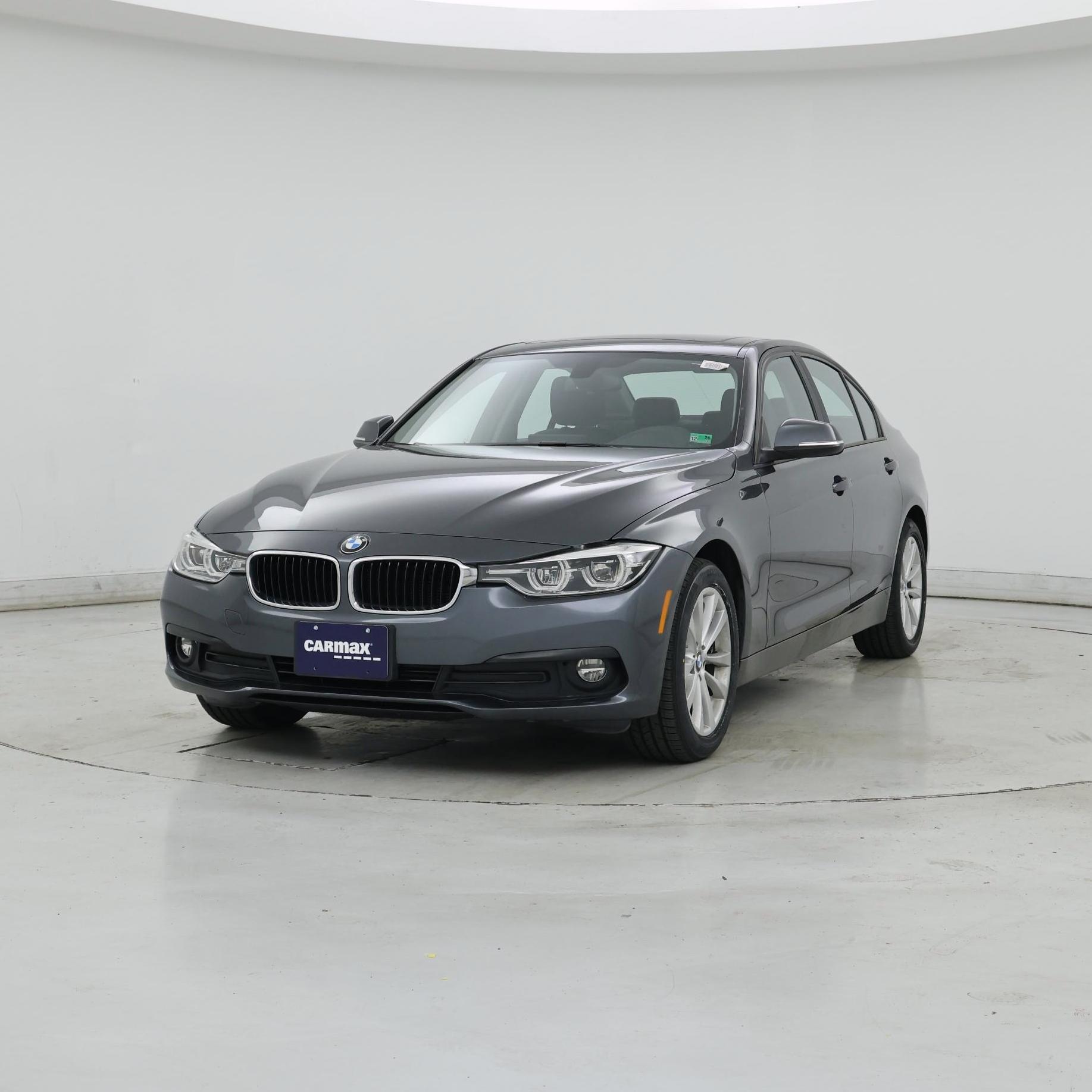 Thumbnail: 2018 BMW 3 Series - 4