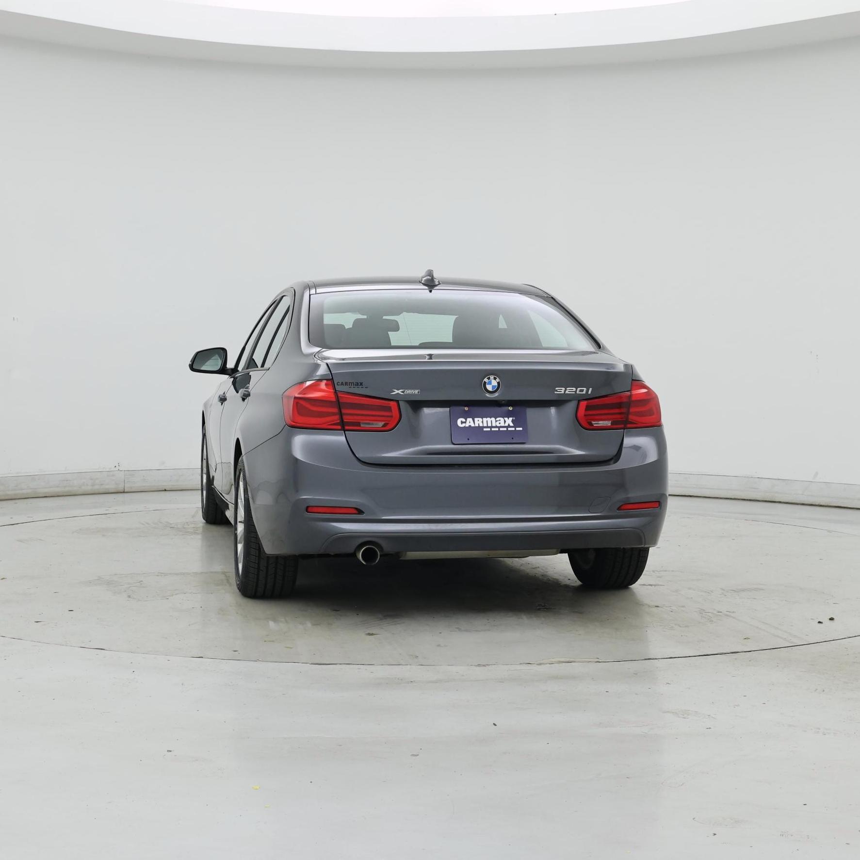 Thumbnail: 2018 BMW 3 Series - 6