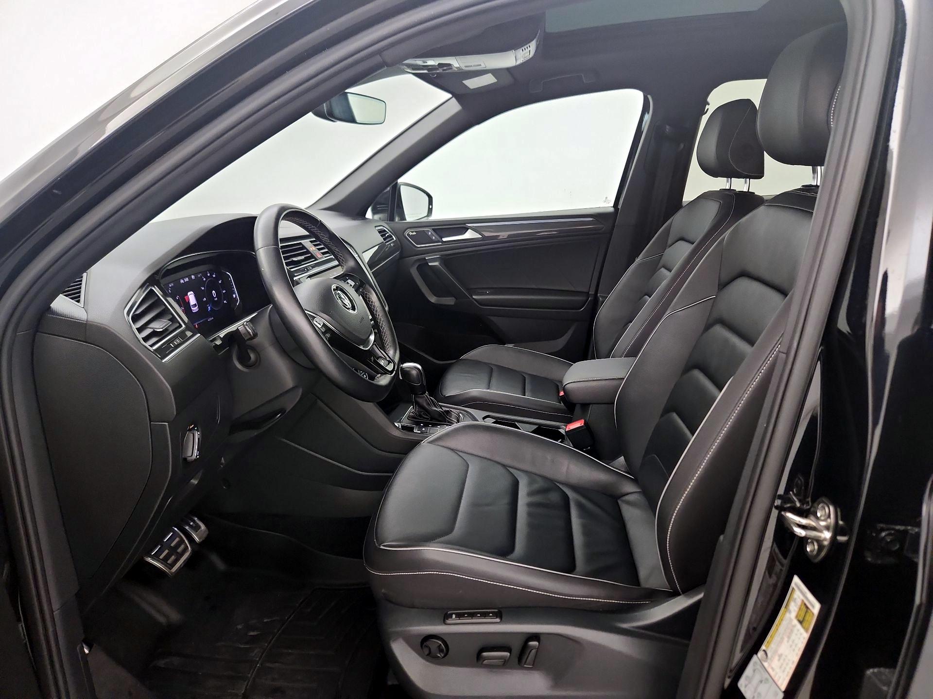 Thumbnail: 2021 Volkswagen Tiguan - 11