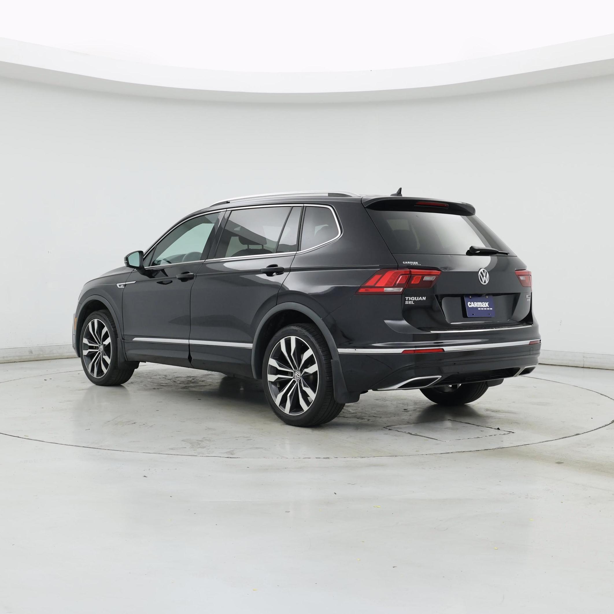 Thumbnail: 2021 Volkswagen Tiguan - 2