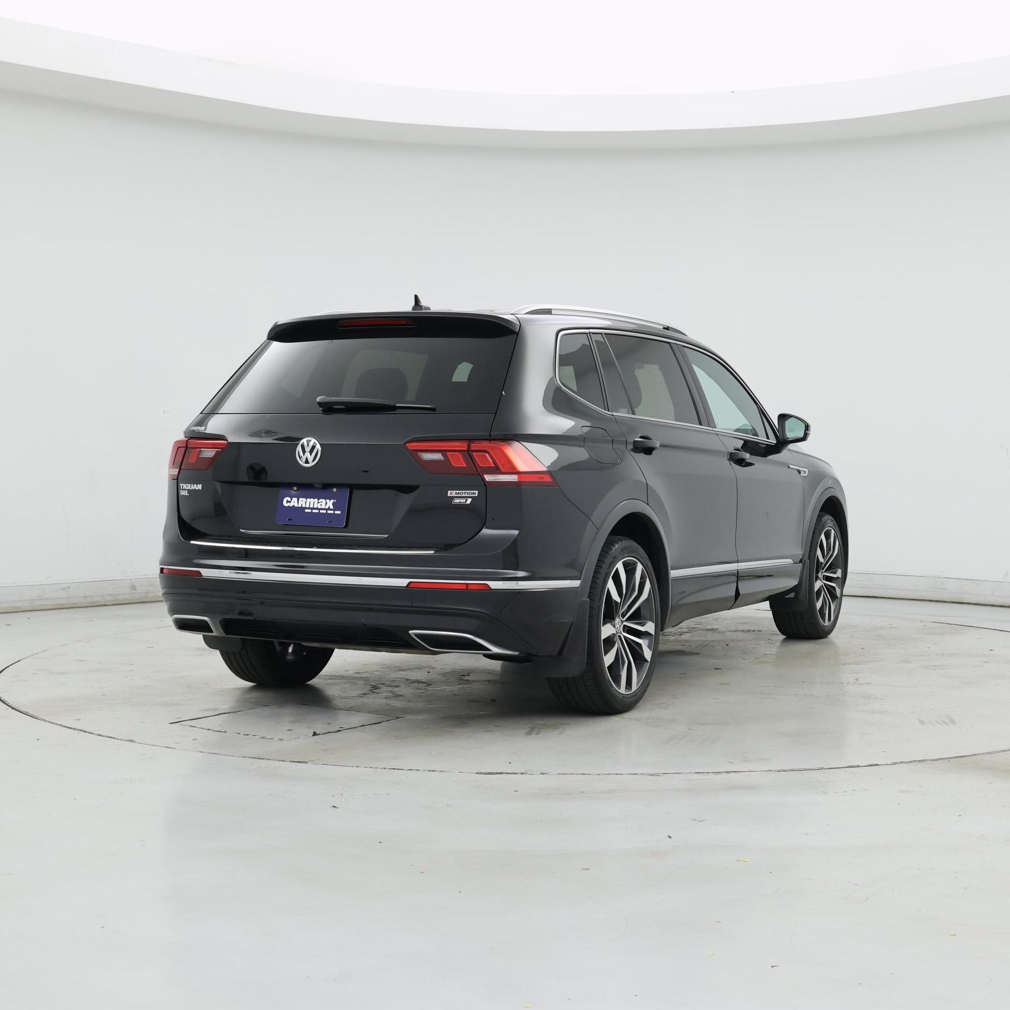 Thumbnail: 2021 Volkswagen Tiguan - 8