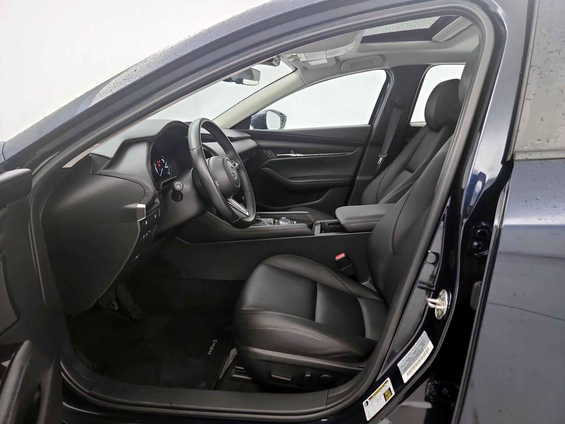 Thumbnail: 2021 Mazda Mazda3 - 11