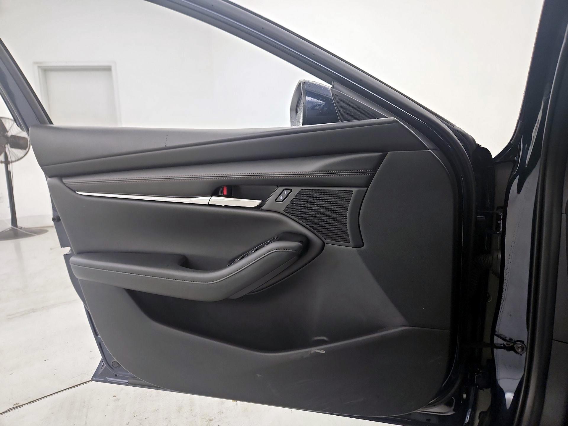 Thumbnail: 2021 Mazda Mazda3 - 12