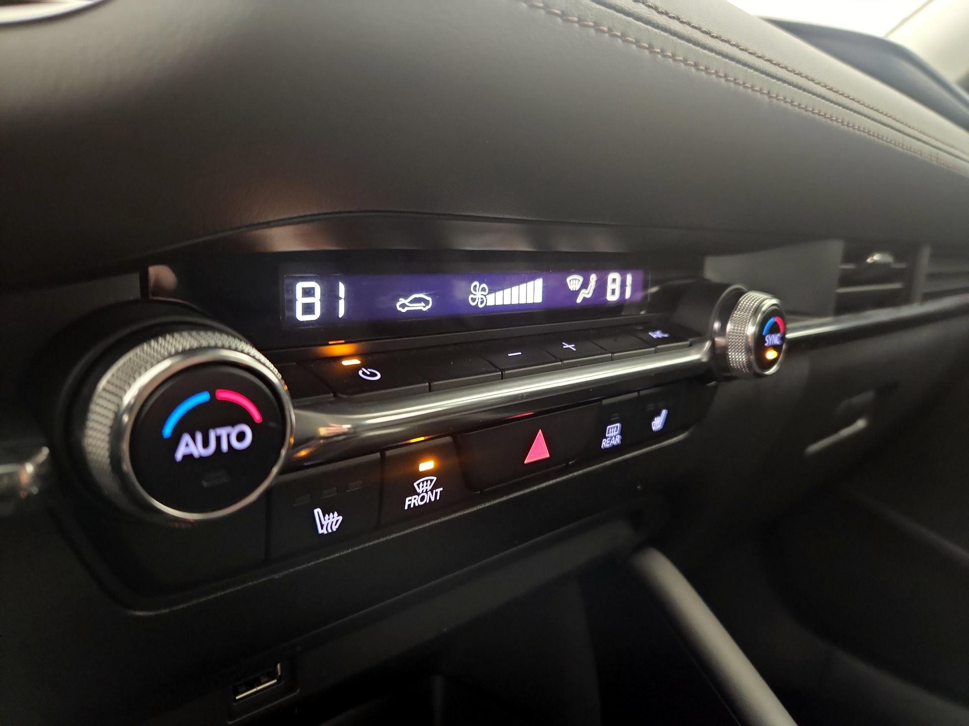 Thumbnail: 2021 Mazda Mazda3 - 16