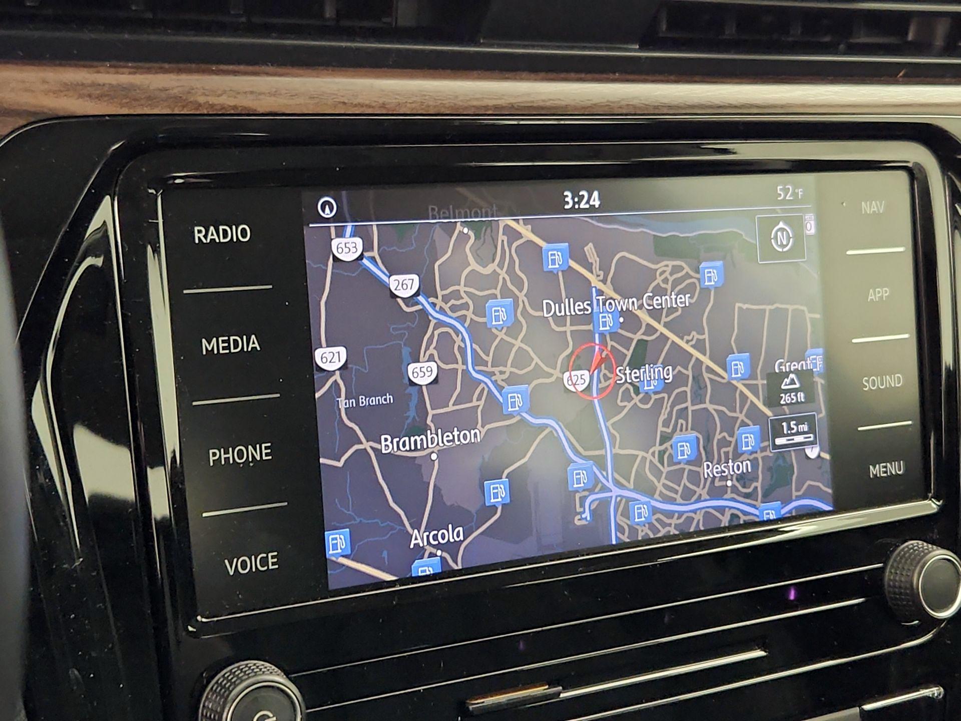 Thumbnail: 2020 Volkswagen Passat - 14