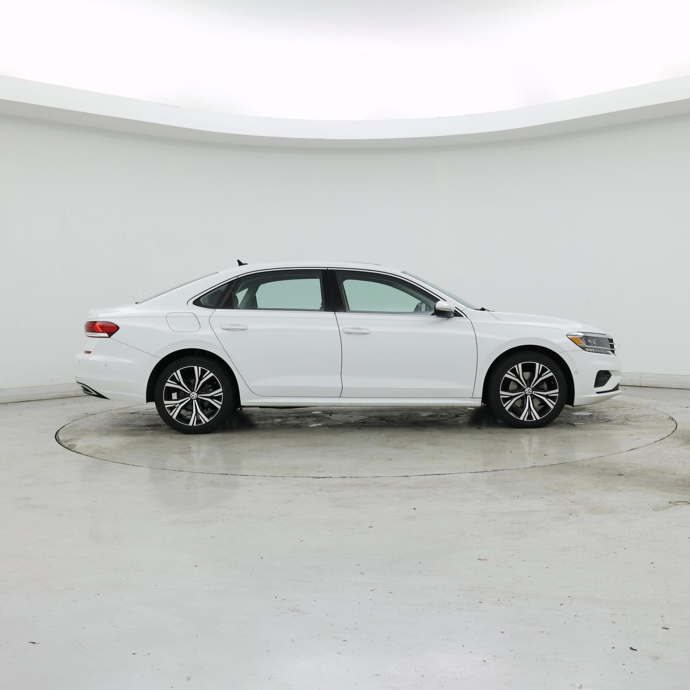 Thumbnail: 2020 Volkswagen Passat - 7