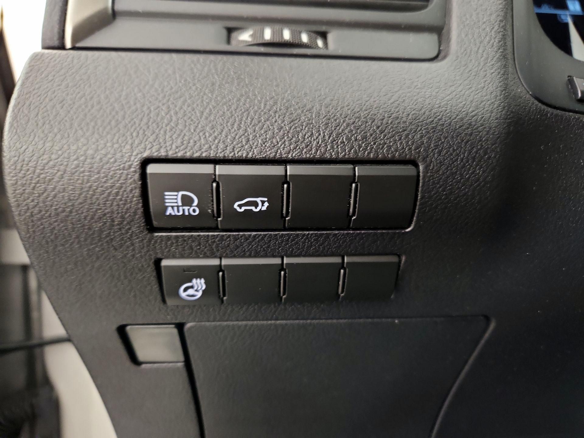 Thumbnail: 2020 Lexus RX - 13