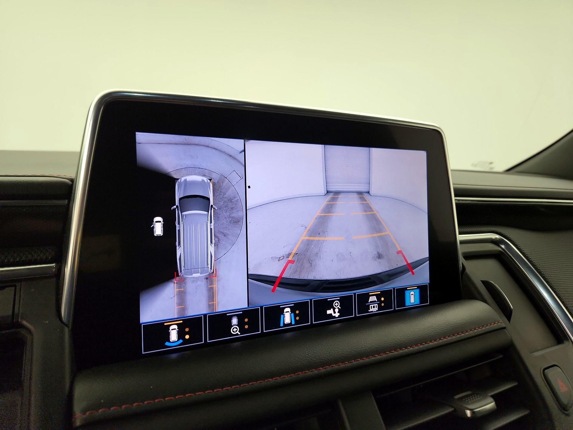 Thumbnail: 2021 Chevrolet Tahoe - 14