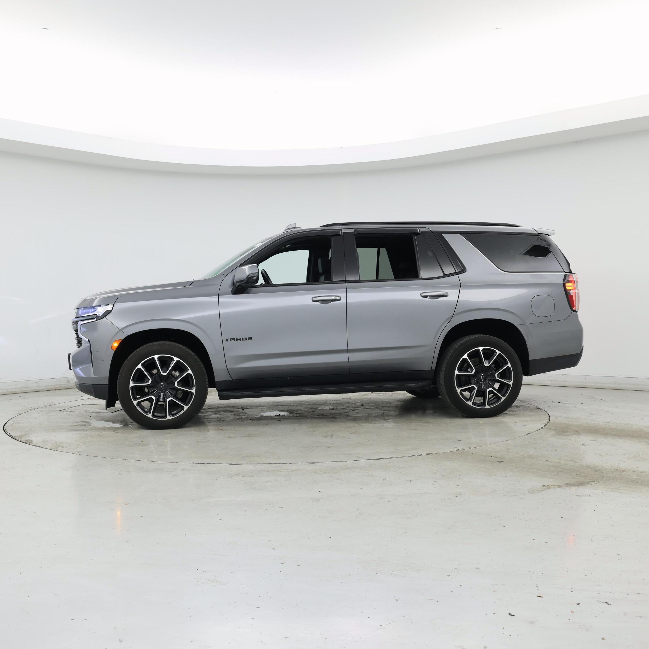 Thumbnail: 2021 Chevrolet Tahoe - 3