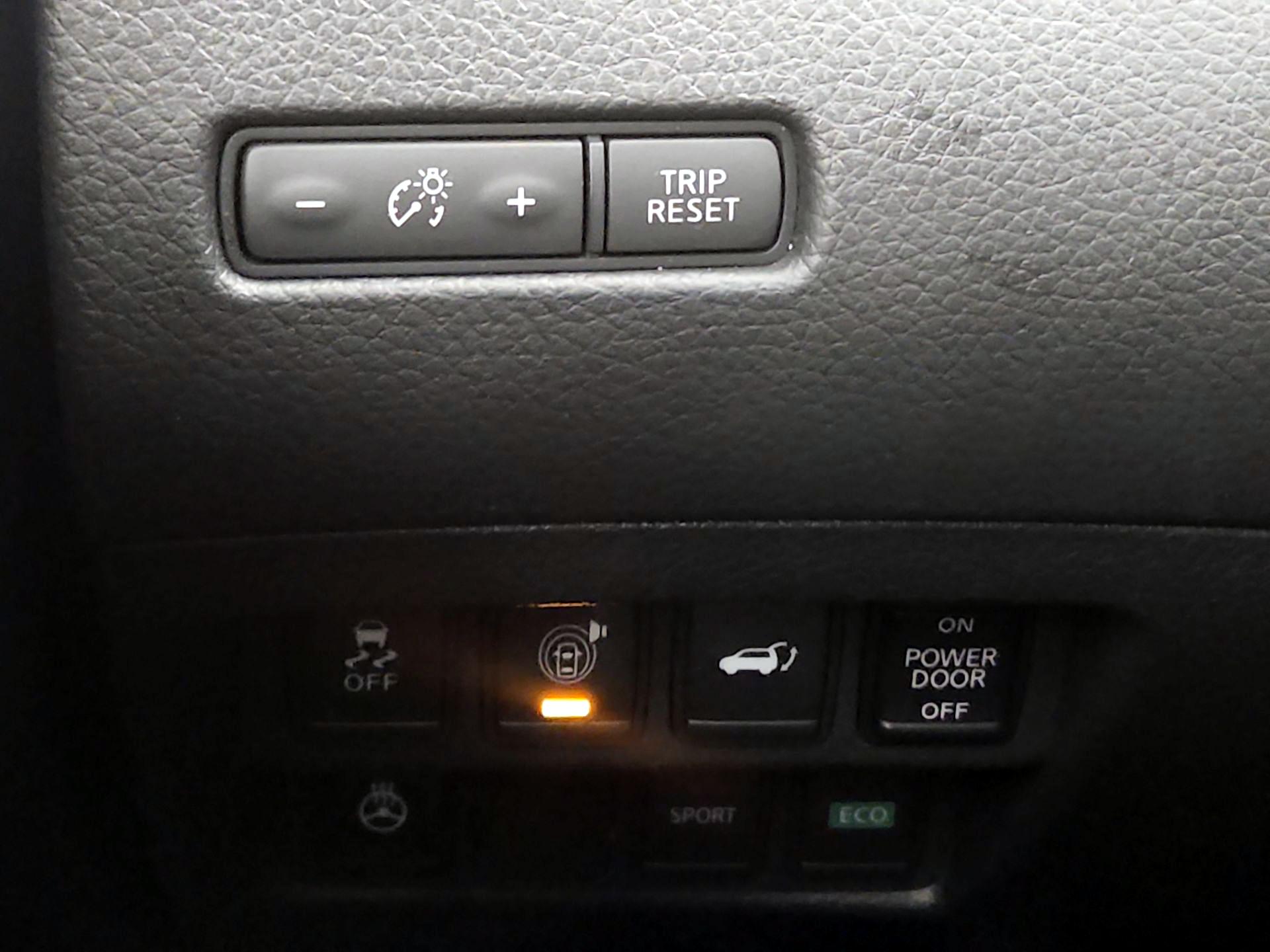 Thumbnail: 2017 Nissan Rogue - 13