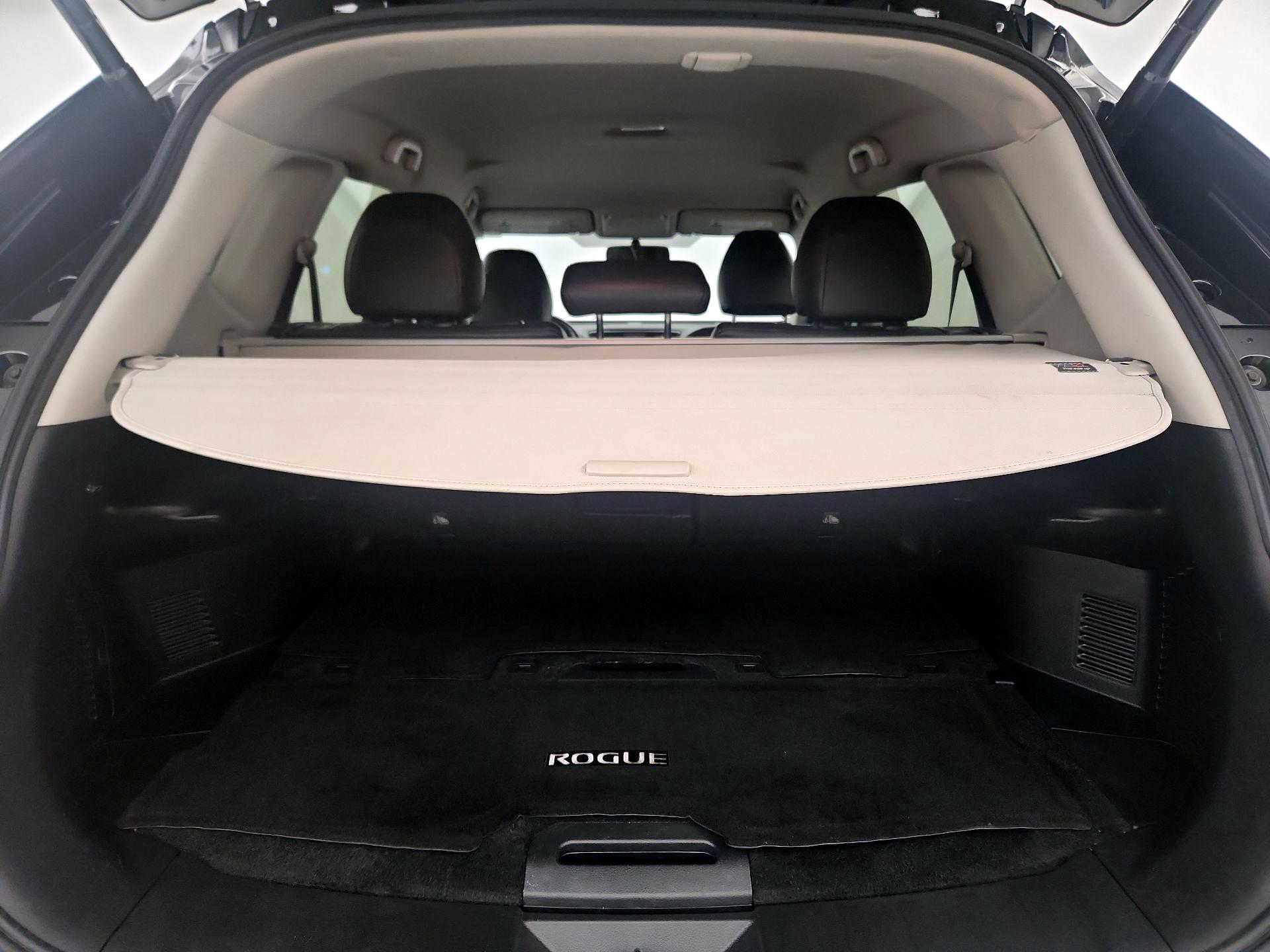 Thumbnail: 2017 Nissan Rogue - 20