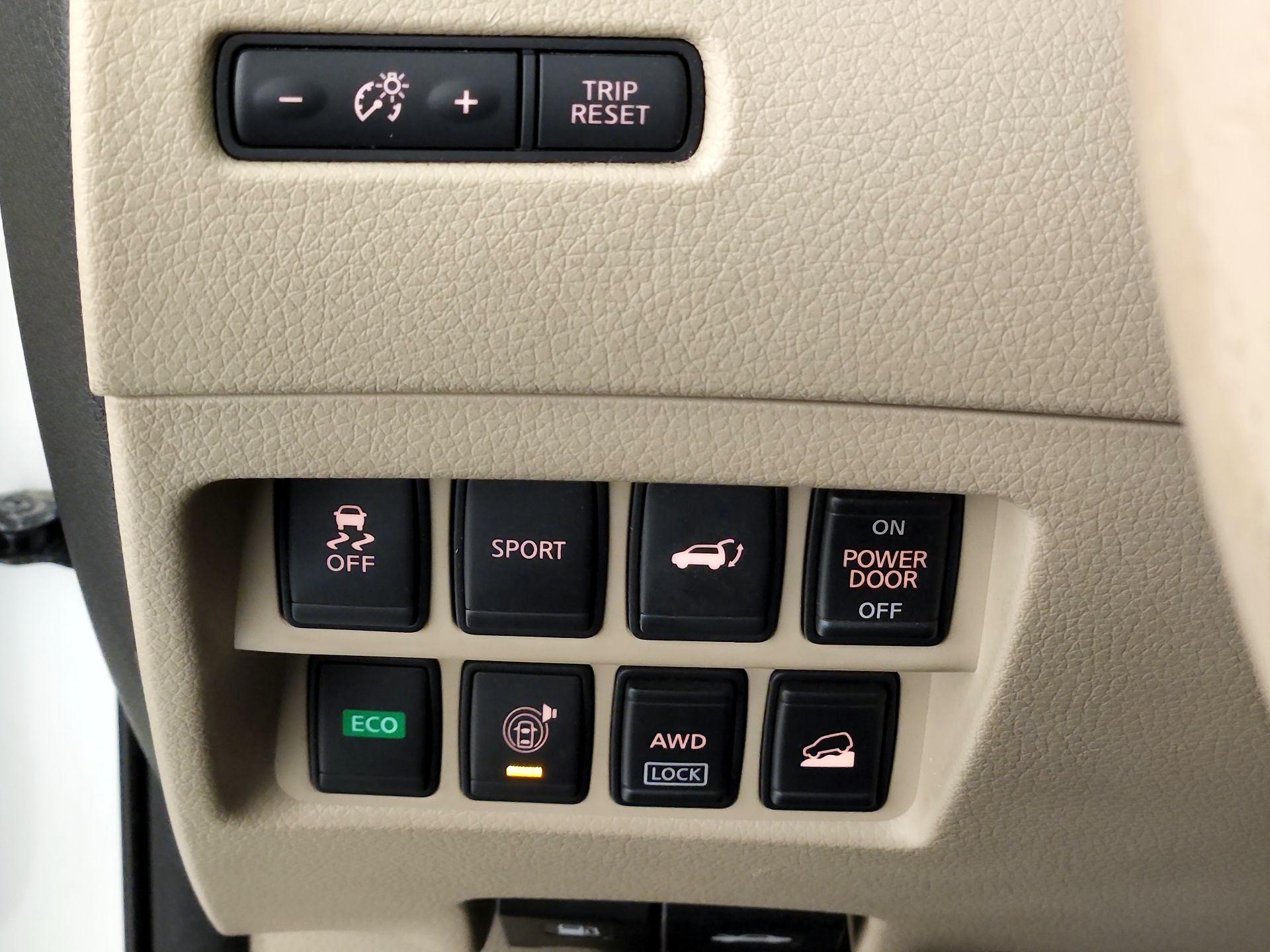 Thumbnail: 2015 Nissan Rogue - 13