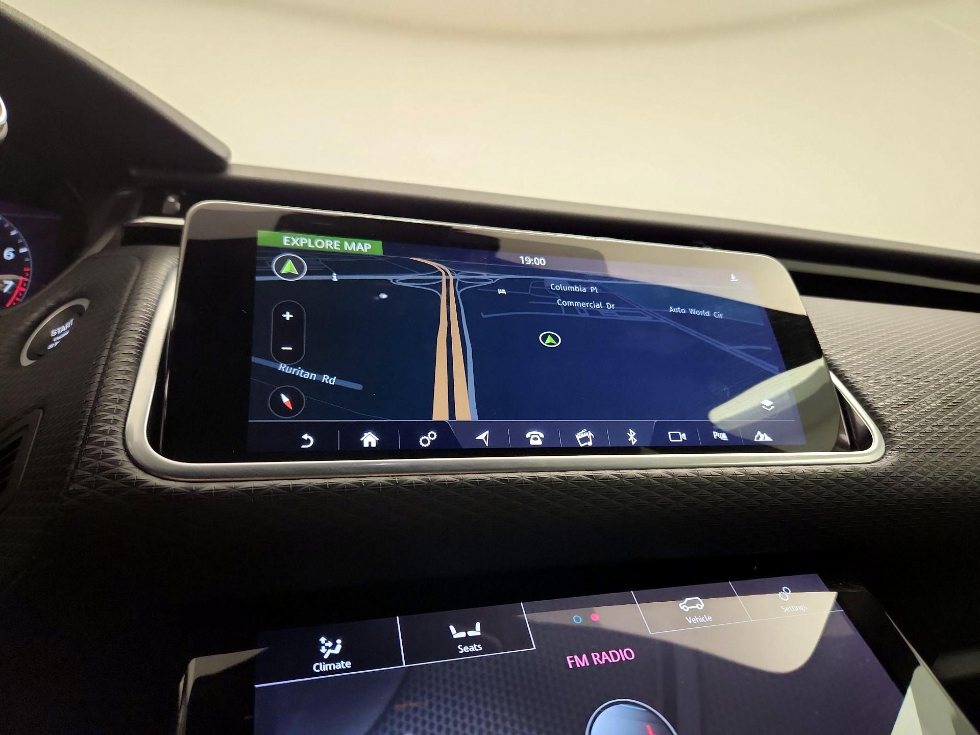 Thumbnail: 2018 Land Rover Range Rover Velar - 14