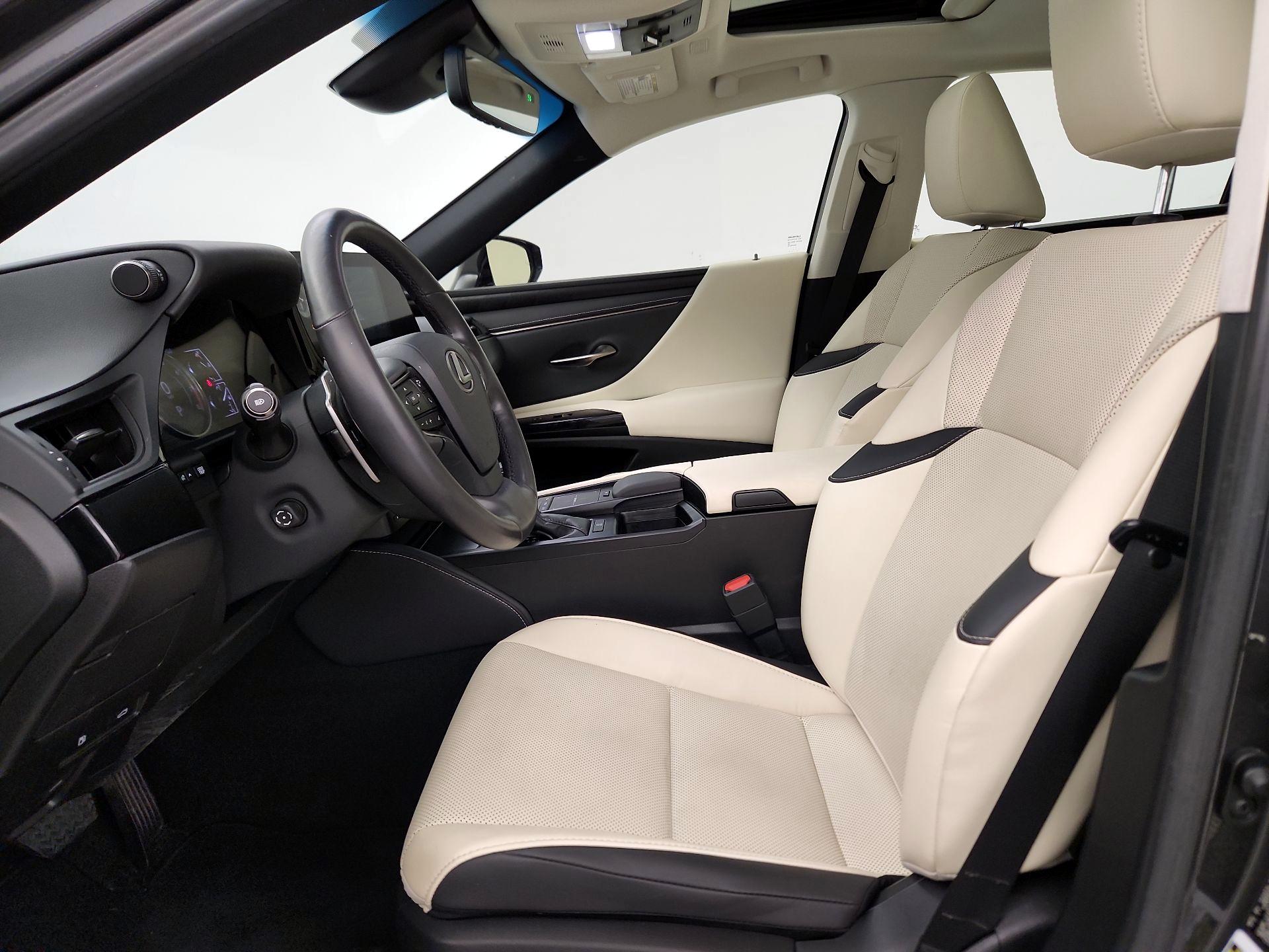 Thumbnail: 2022 Lexus ES - 11