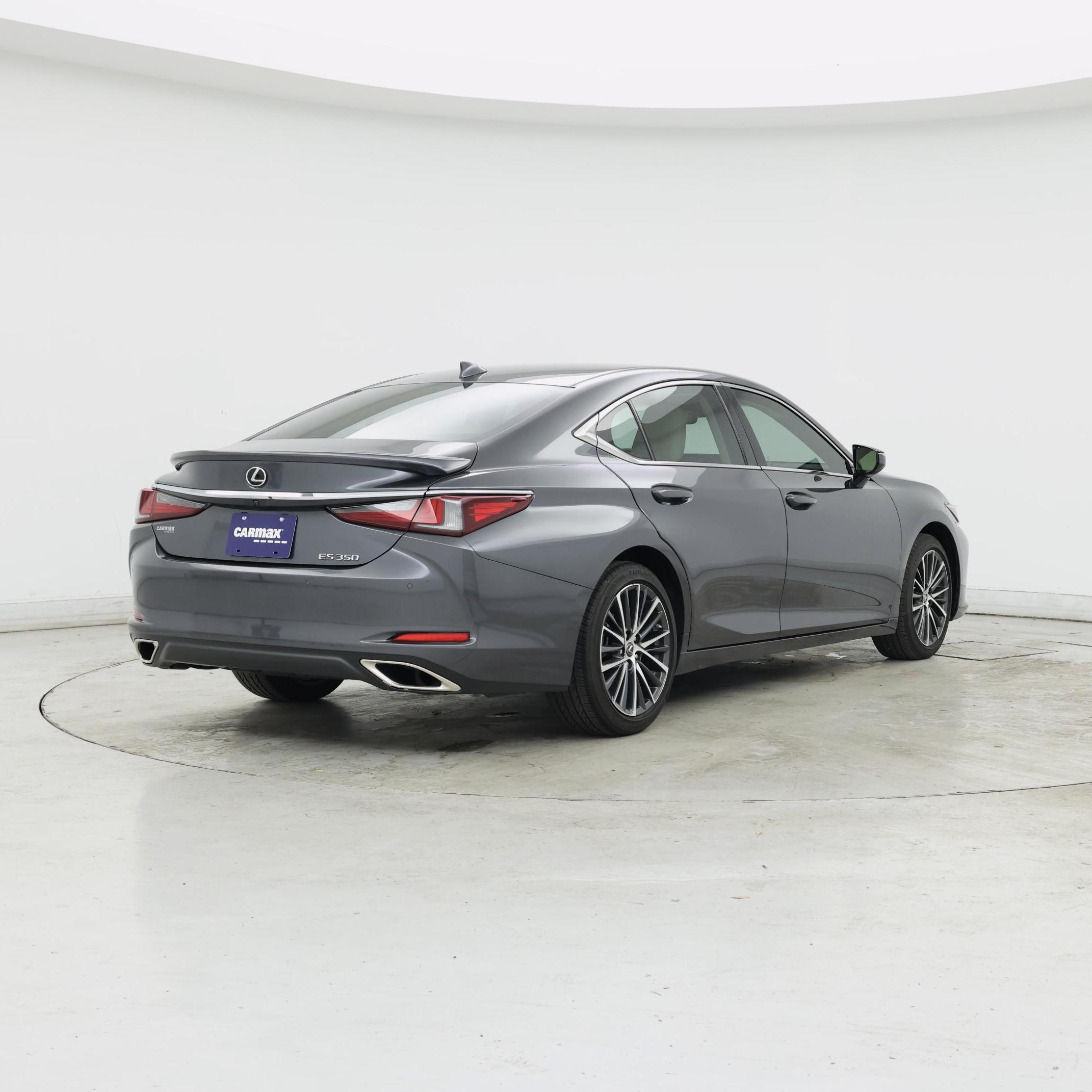 Thumbnail: 2022 Lexus ES - 8