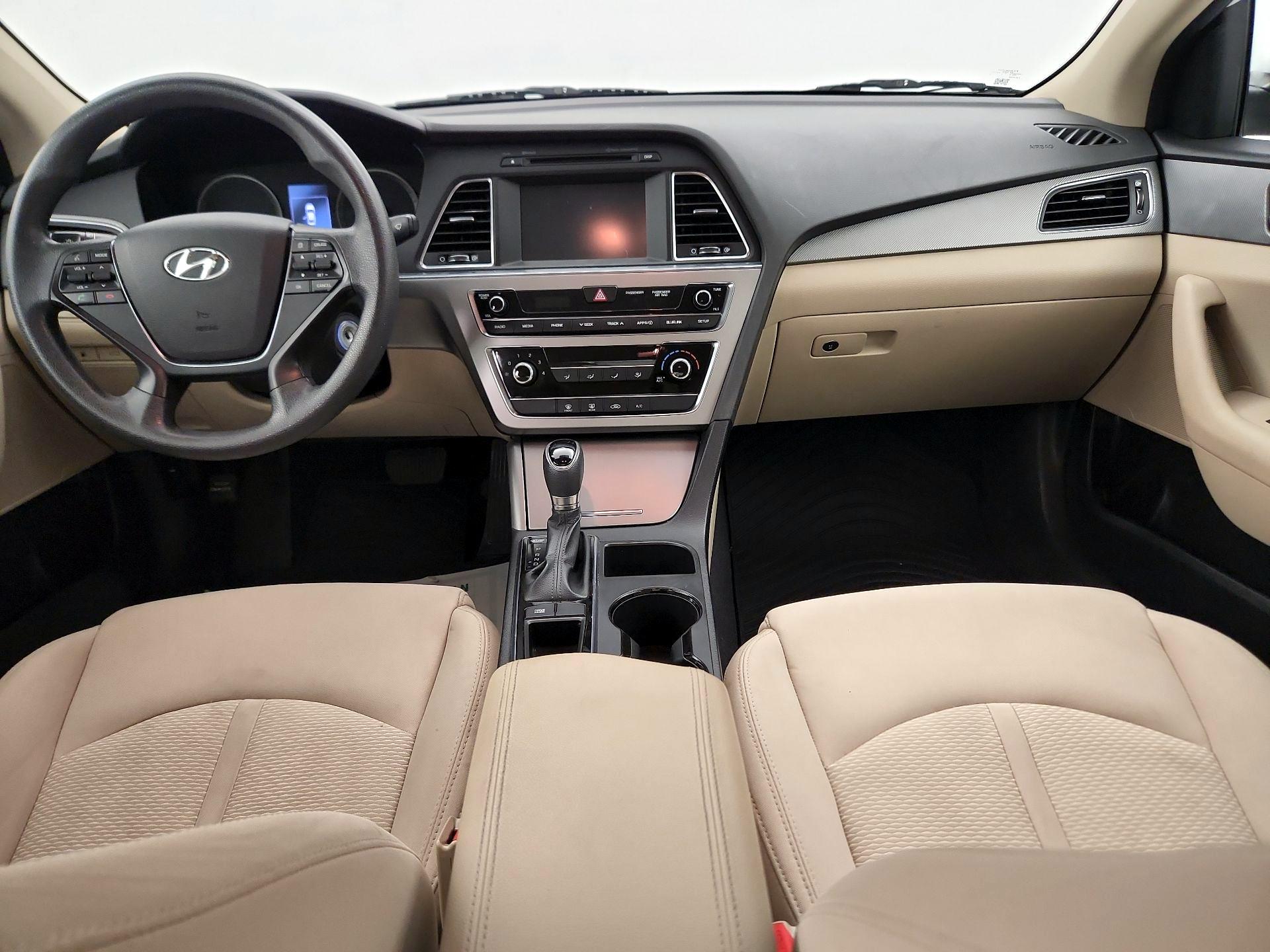 Thumbnail: 2016 Hyundai Sonata - 9