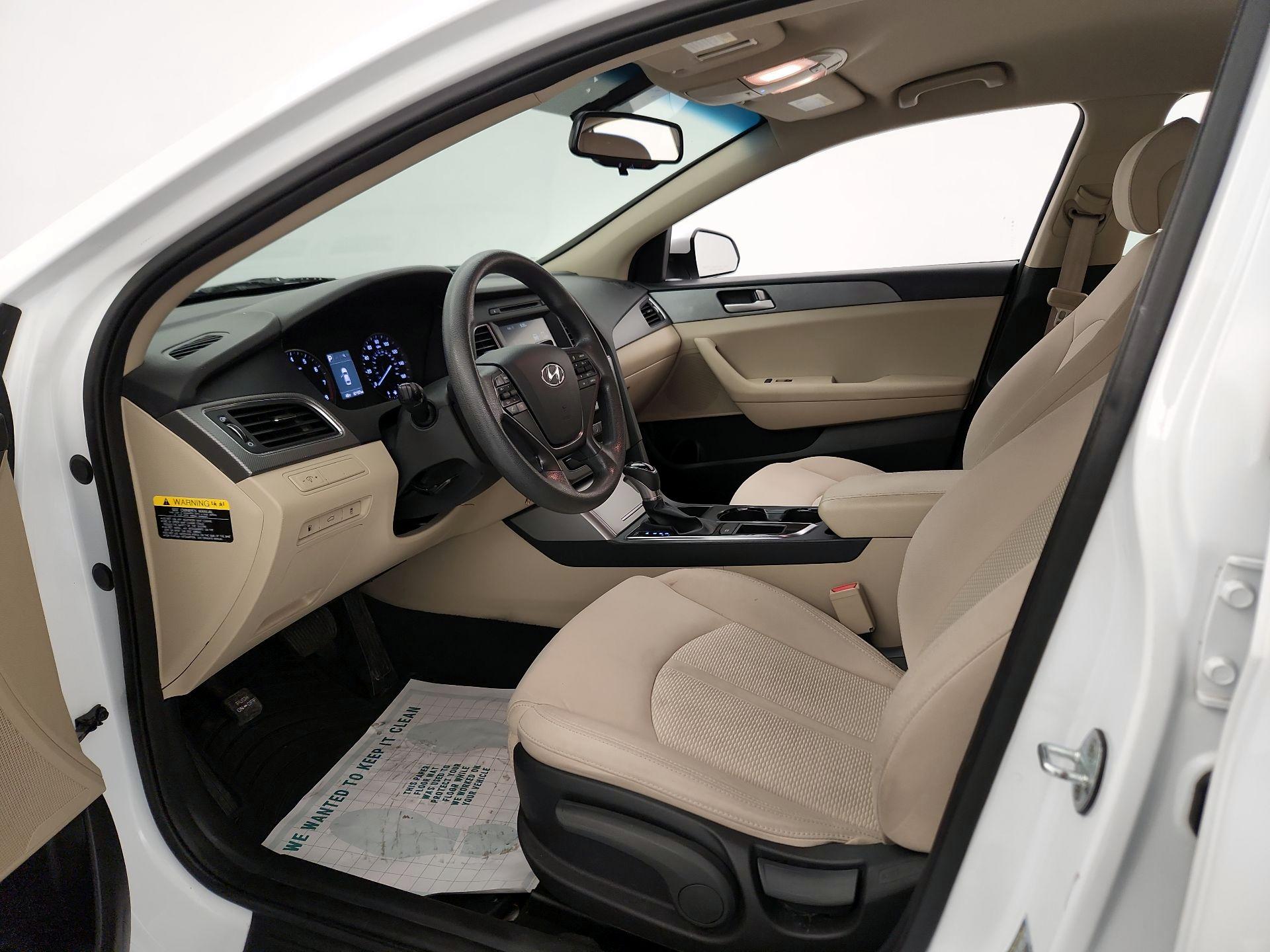 Thumbnail: 2016 Hyundai Sonata - 11