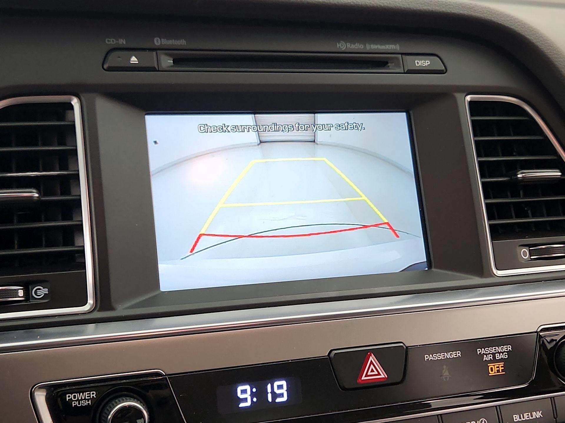 Thumbnail: 2016 Hyundai Sonata - 14