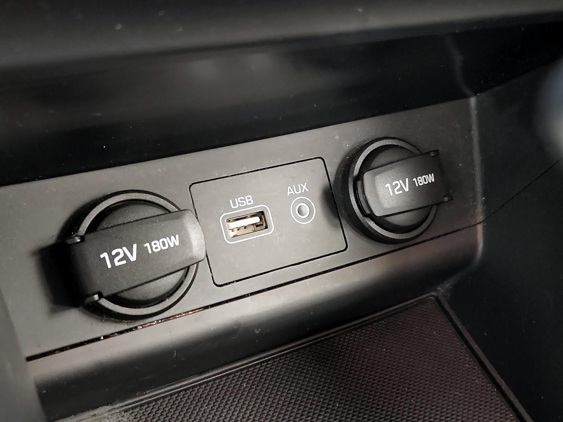 Thumbnail: 2016 Hyundai Sonata - 18