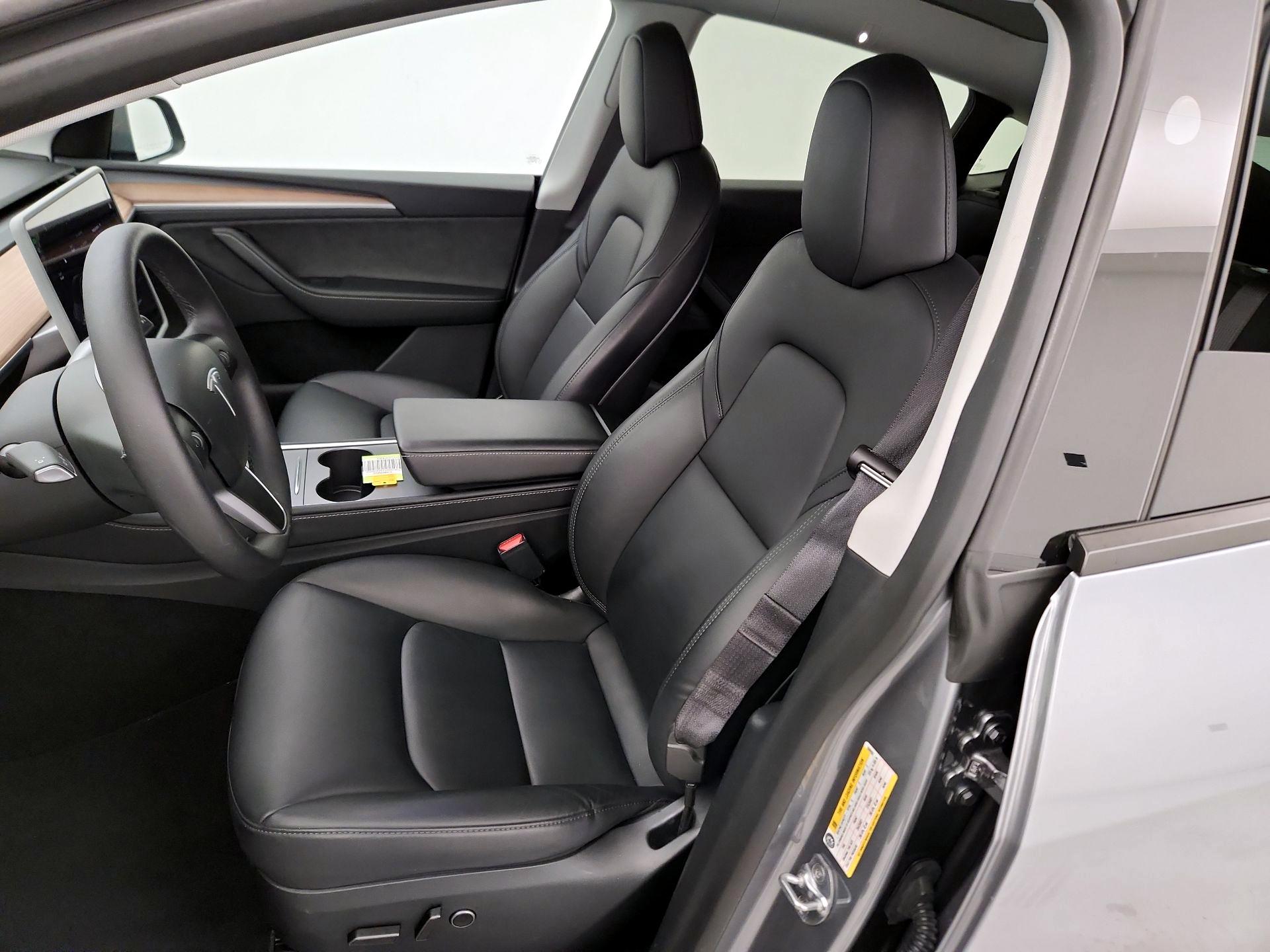 Thumbnail: 2025 Tesla Model Y - 11