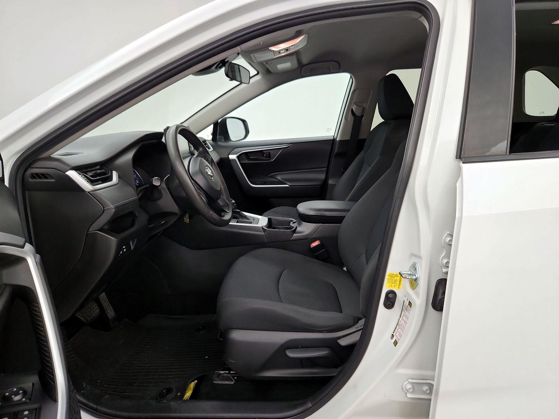 Thumbnail: 2021 Toyota RAV4 - 11