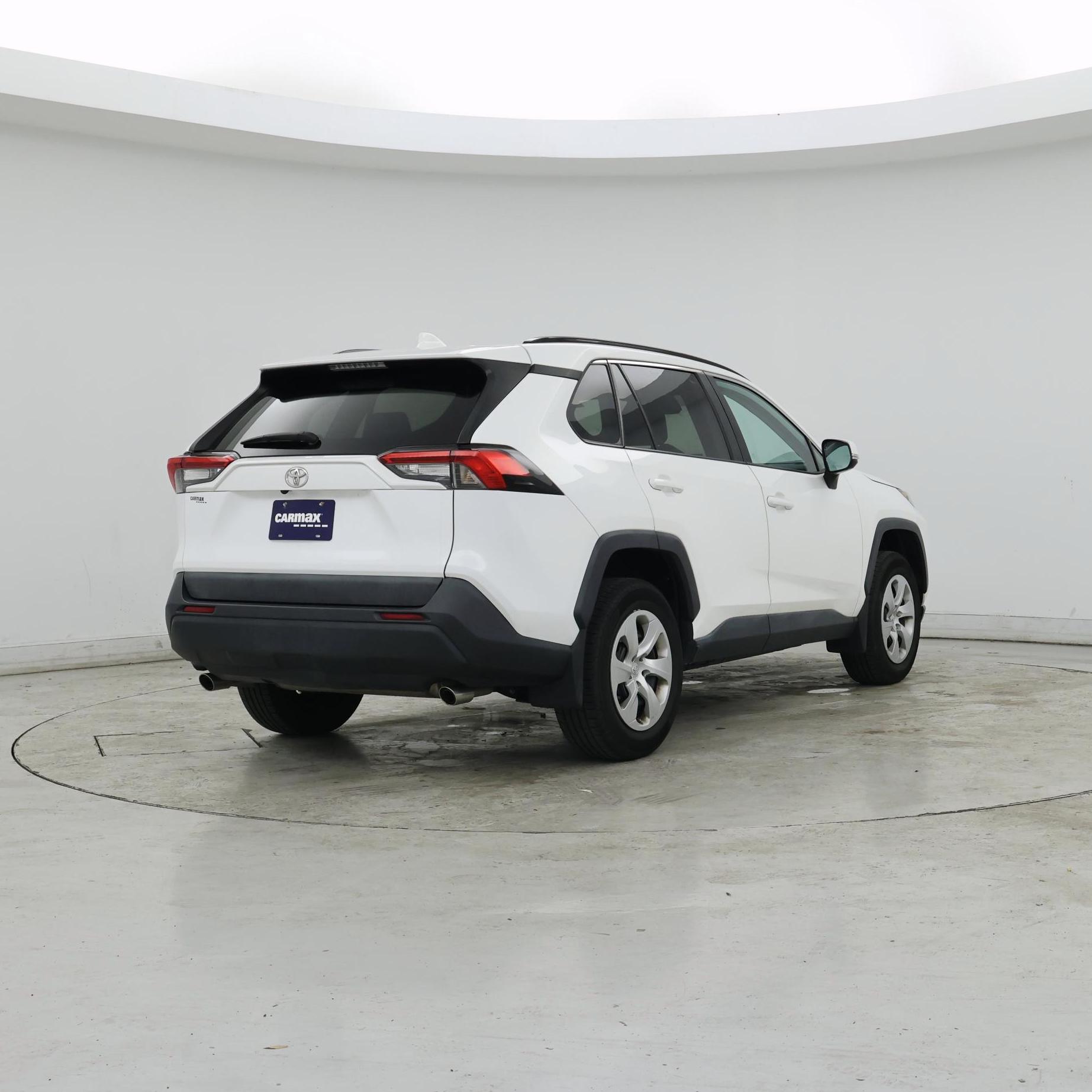 Thumbnail: 2021 Toyota RAV4 - 8
