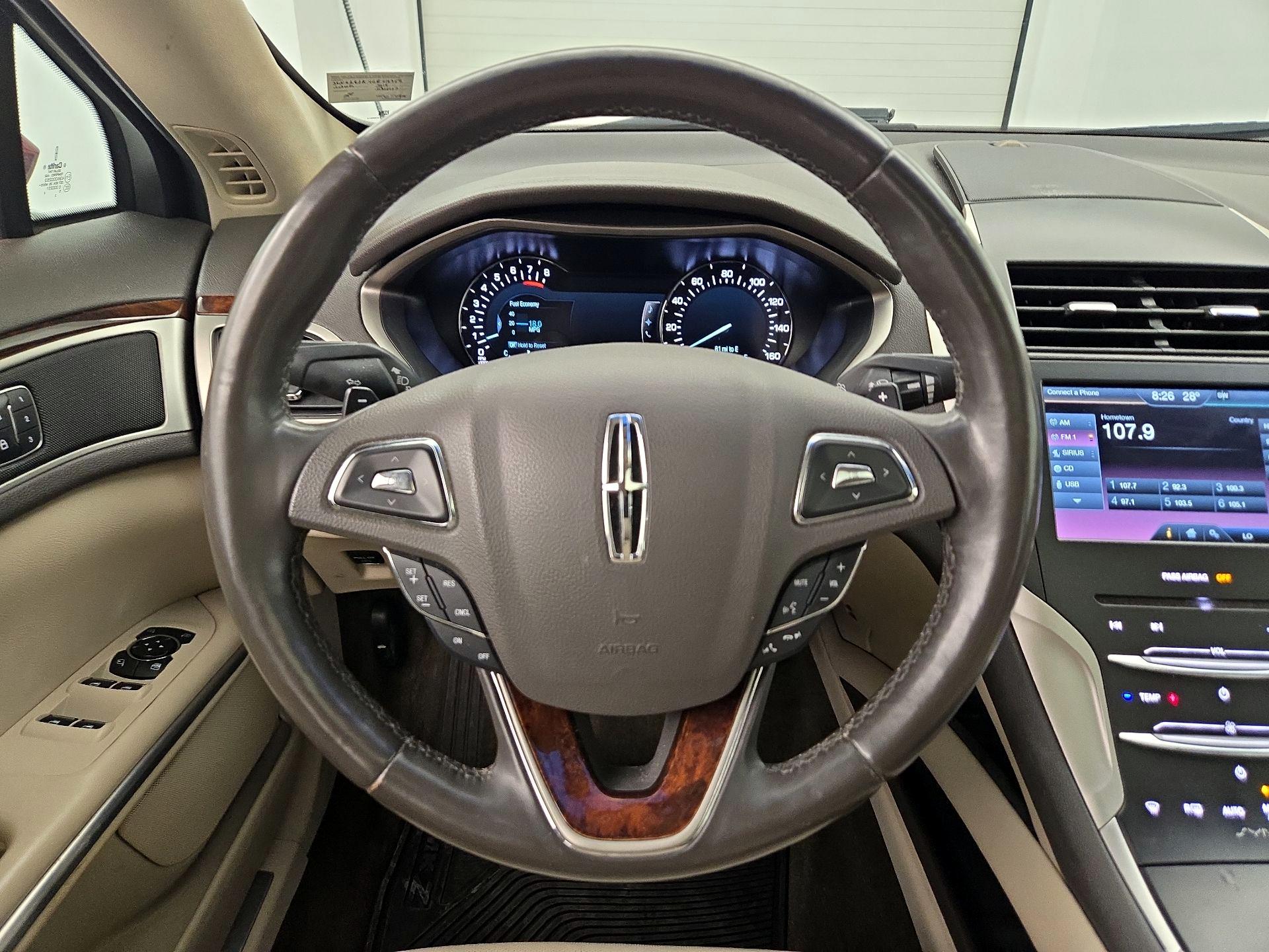 Thumbnail: 2016 Lincoln MKZ - 10