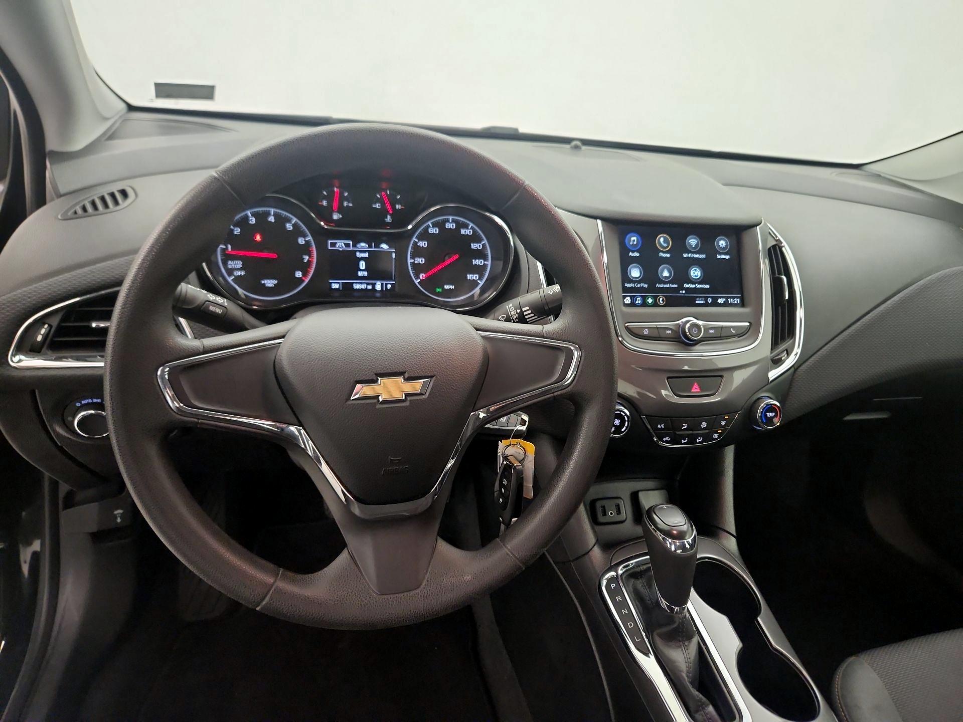 Thumbnail: 2019 Chevrolet Cruze - 10