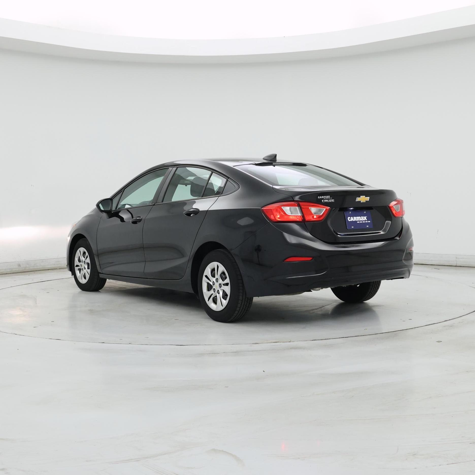 Thumbnail: 2019 Chevrolet Cruze - 2