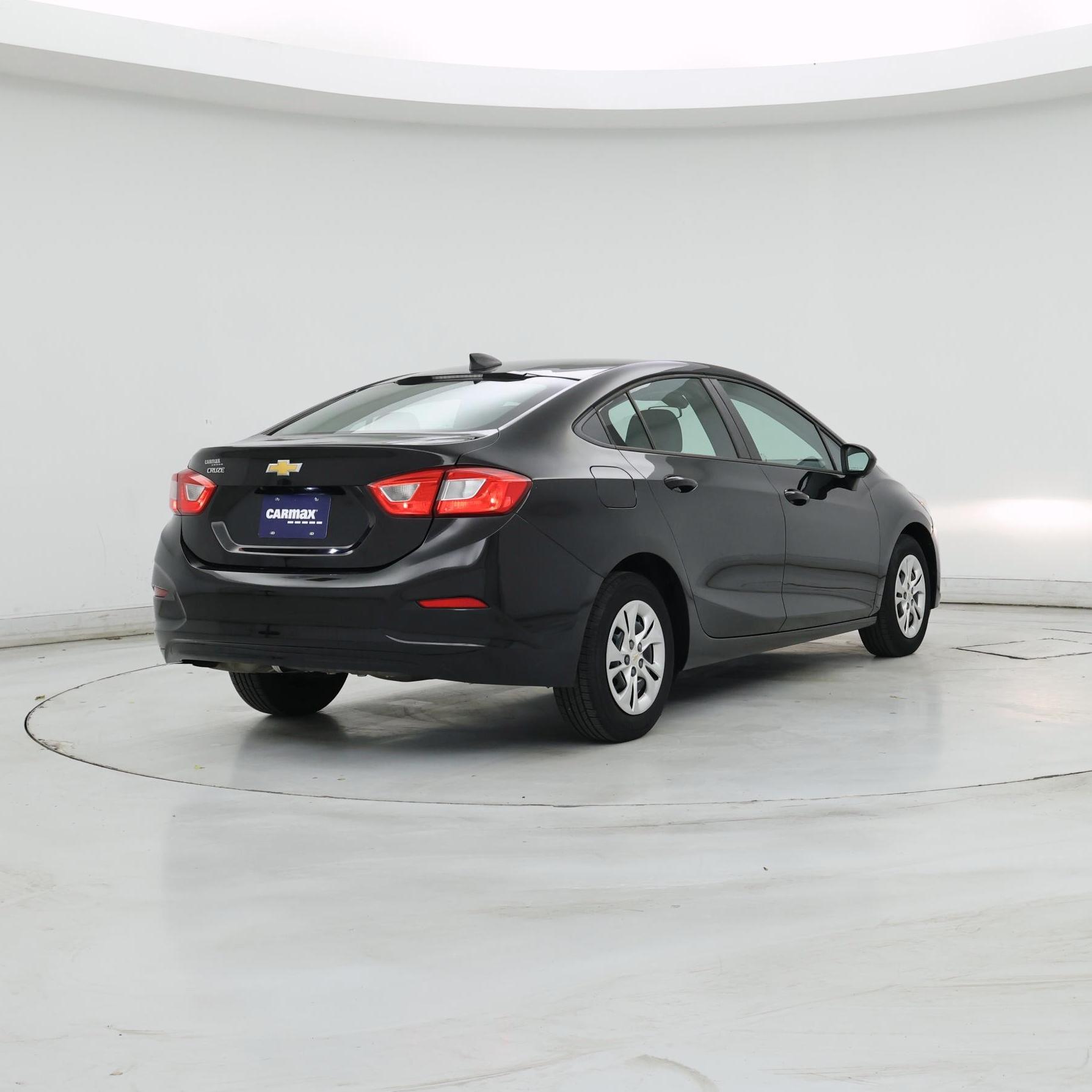 Thumbnail: 2019 Chevrolet Cruze - 8