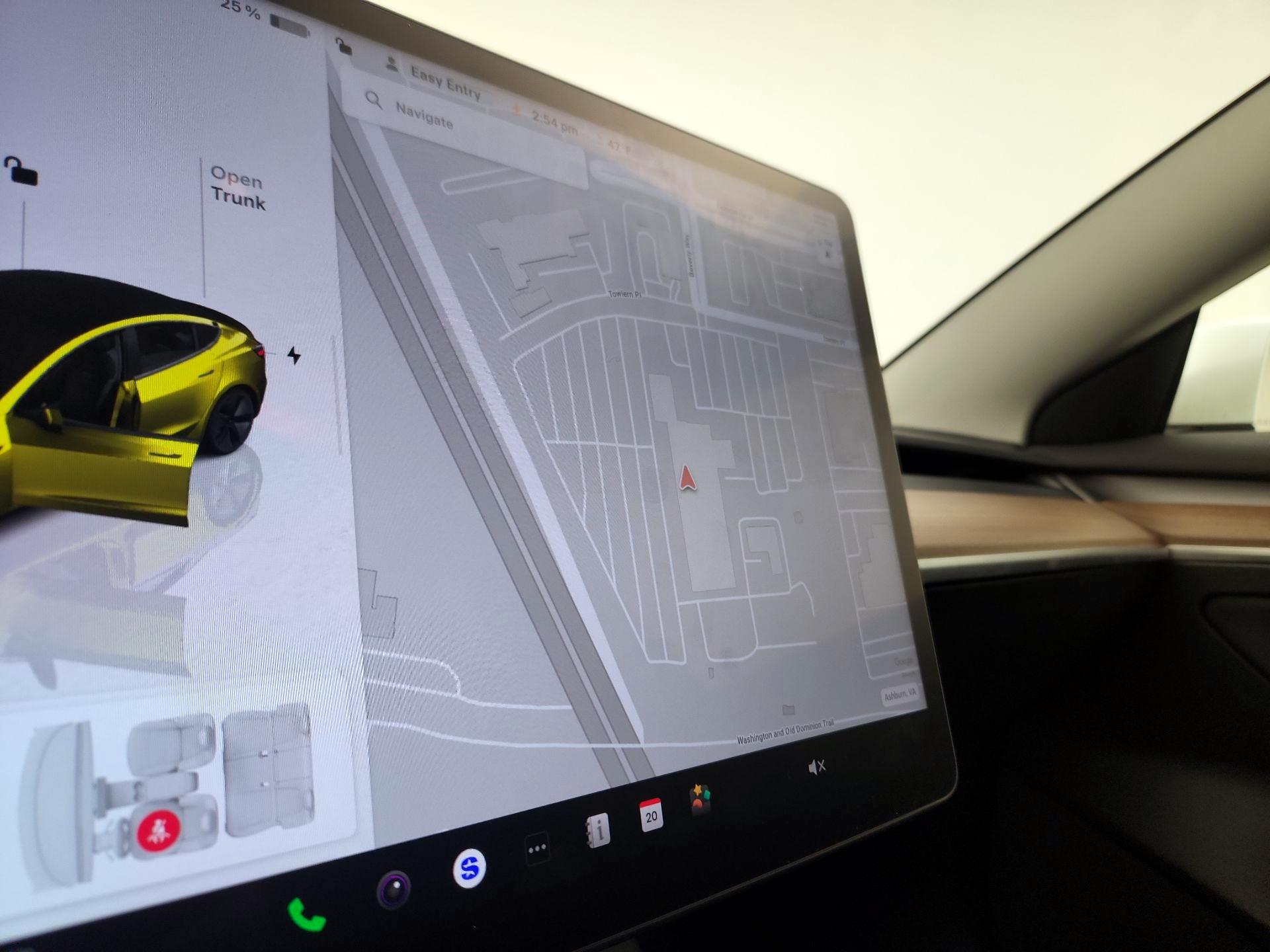 Thumbnail: 2023 Tesla Model 3 - 13