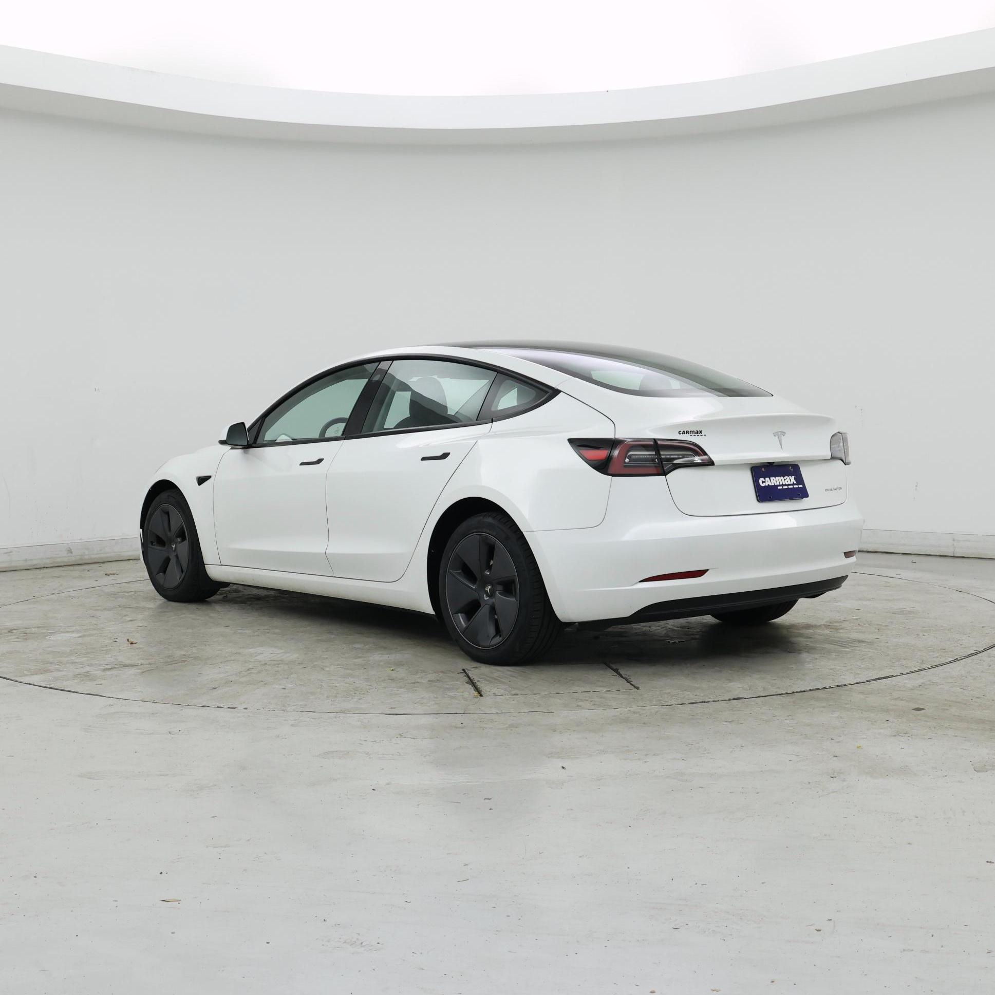 Thumbnail: 2023 Tesla Model 3 - 2