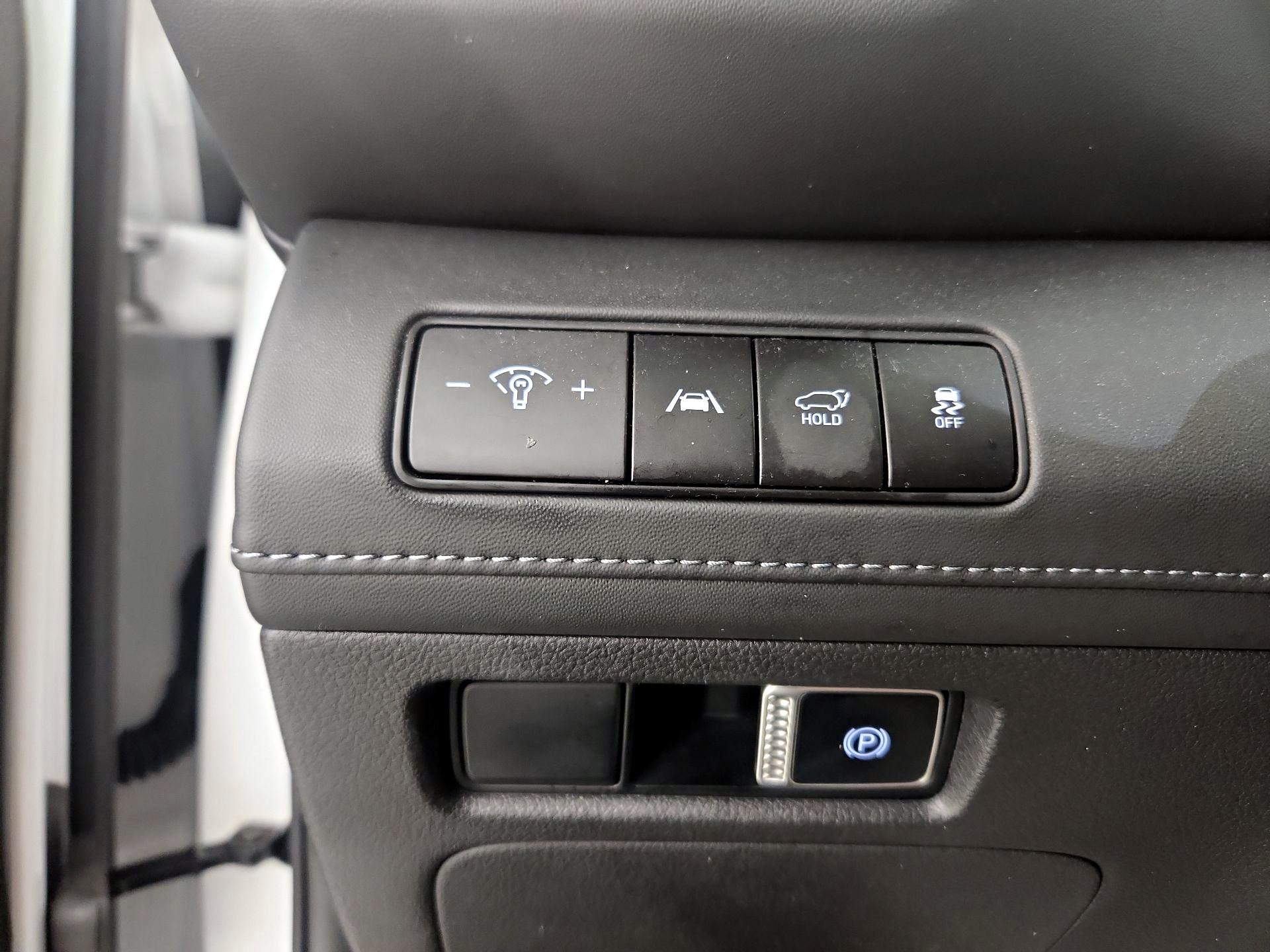 Thumbnail: 2022 Hyundai Santa Fe - 13