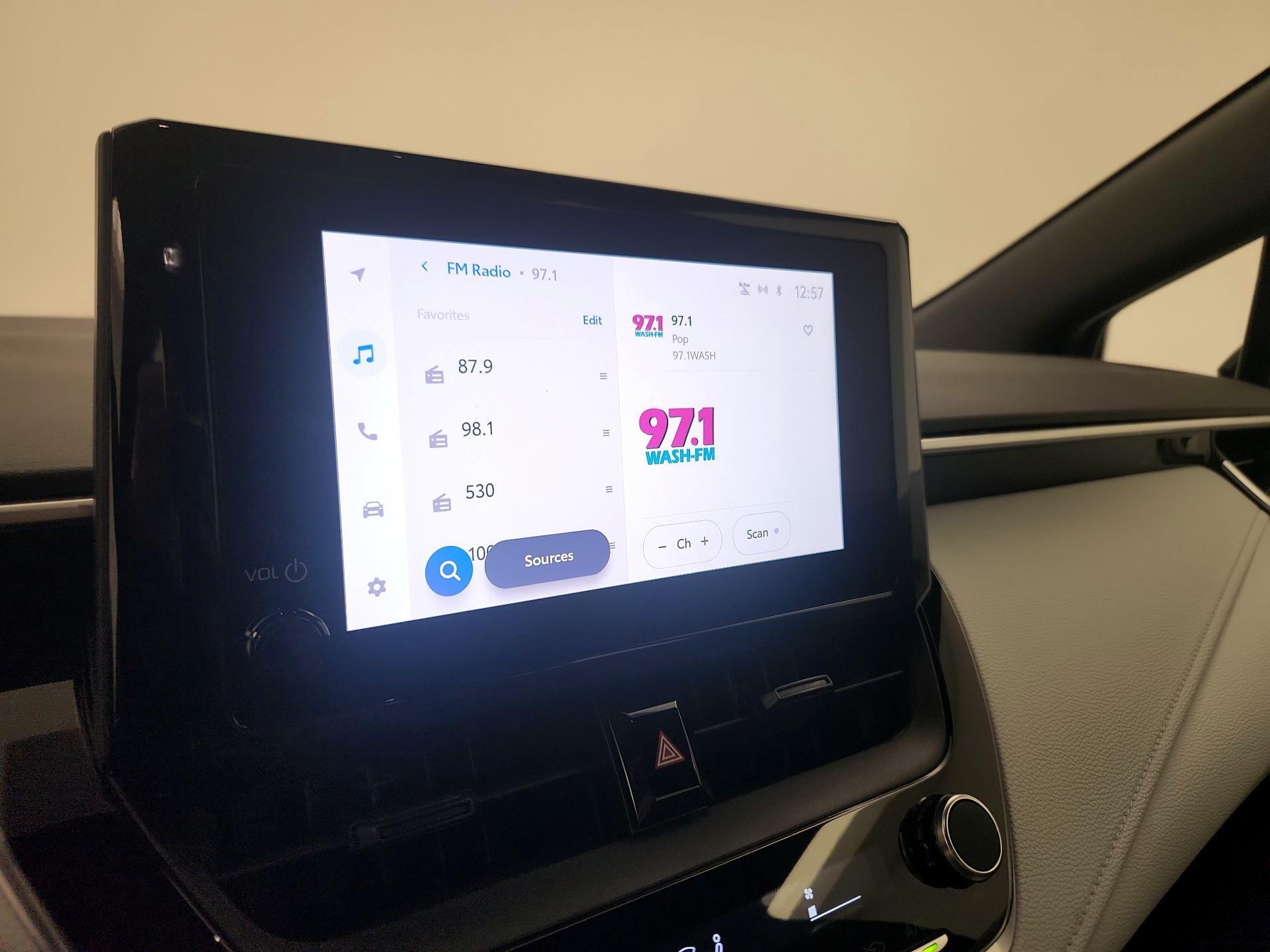 Thumbnail: 2023 Toyota Corolla - 15