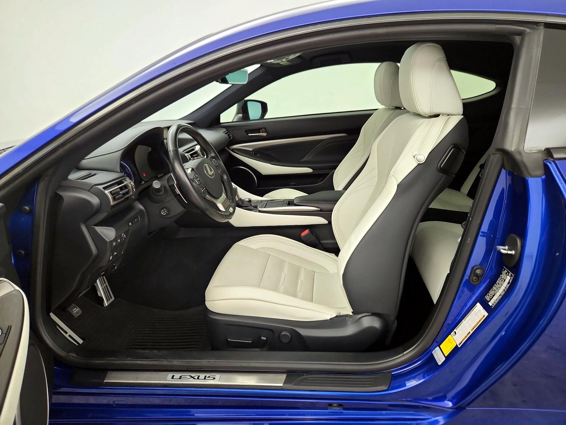 Thumbnail: 2020 Lexus RC - 11