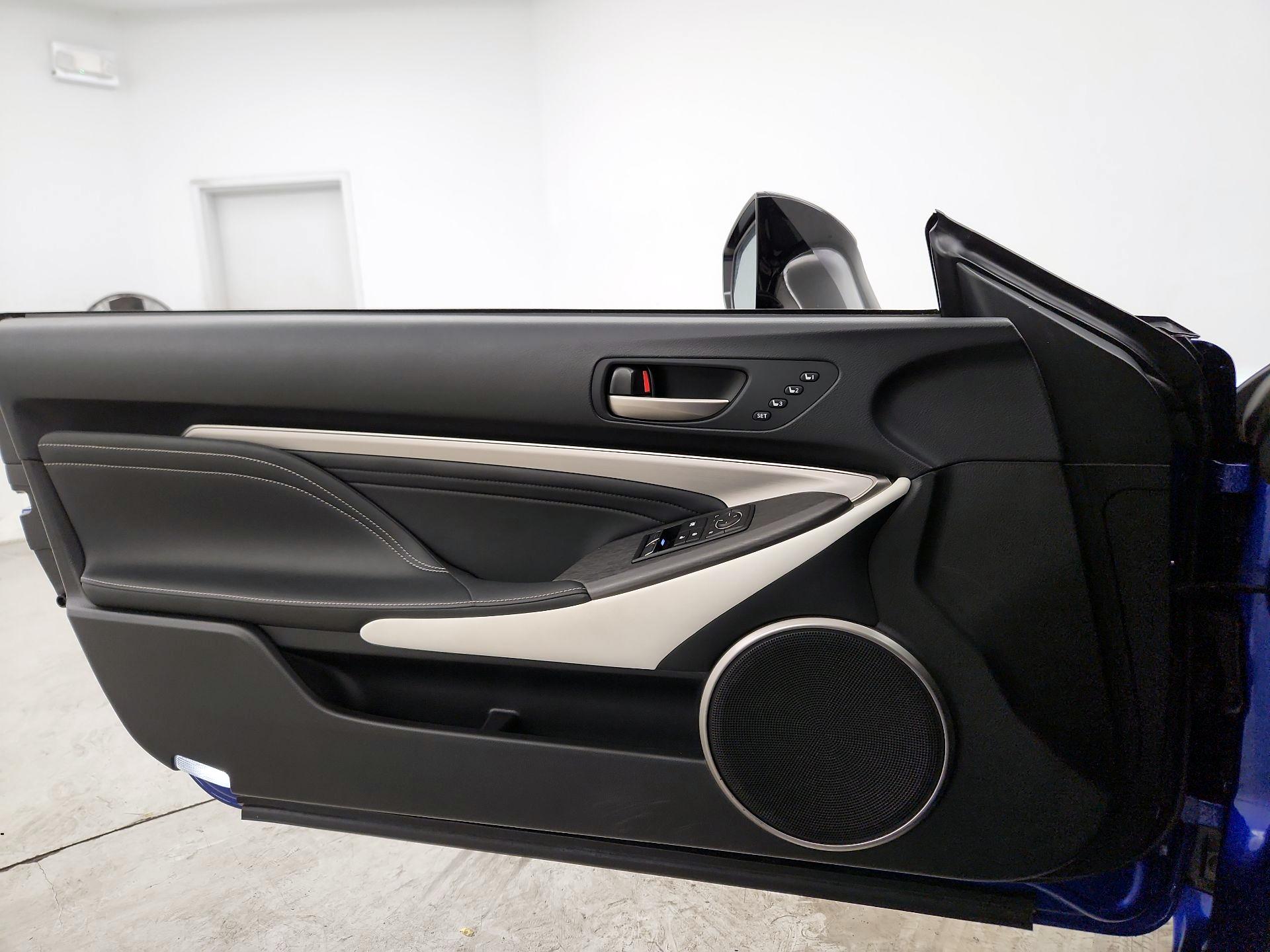 Thumbnail: 2020 Lexus RC - 12