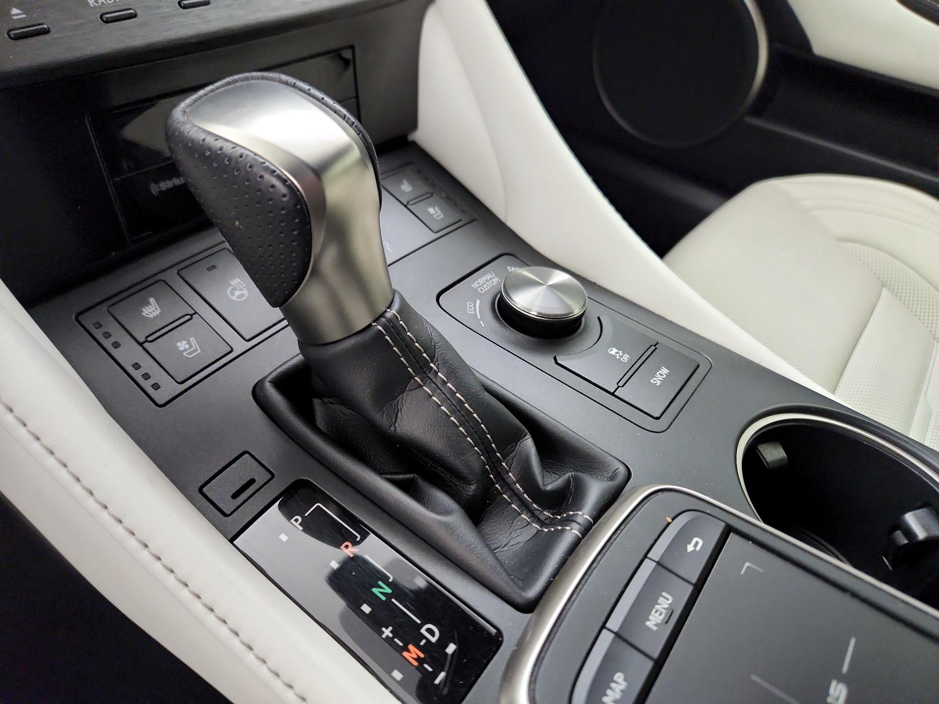 Thumbnail: 2020 Lexus RC - 18