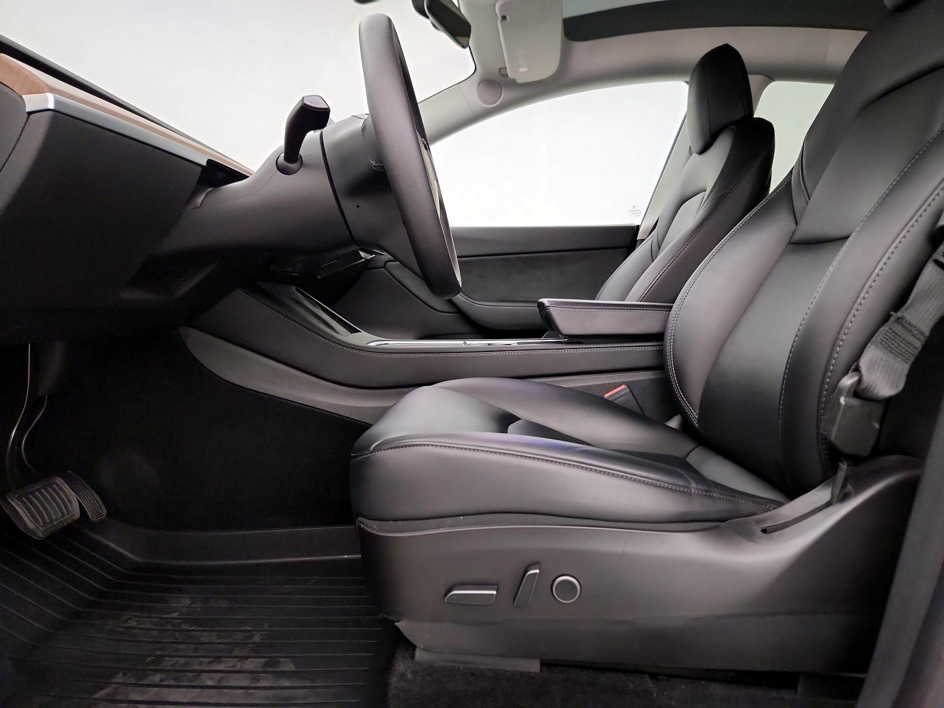 Thumbnail: 2022 Tesla Model Y - 11