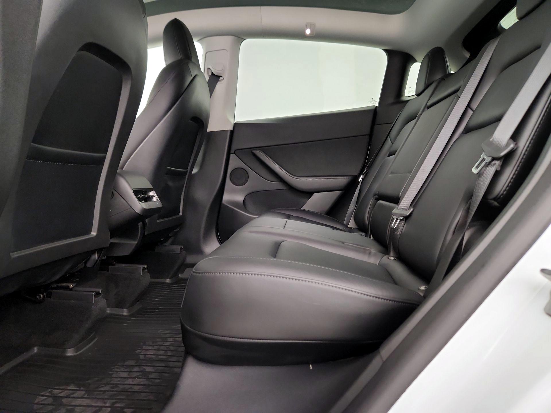 Thumbnail: 2022 Tesla Model Y - 19